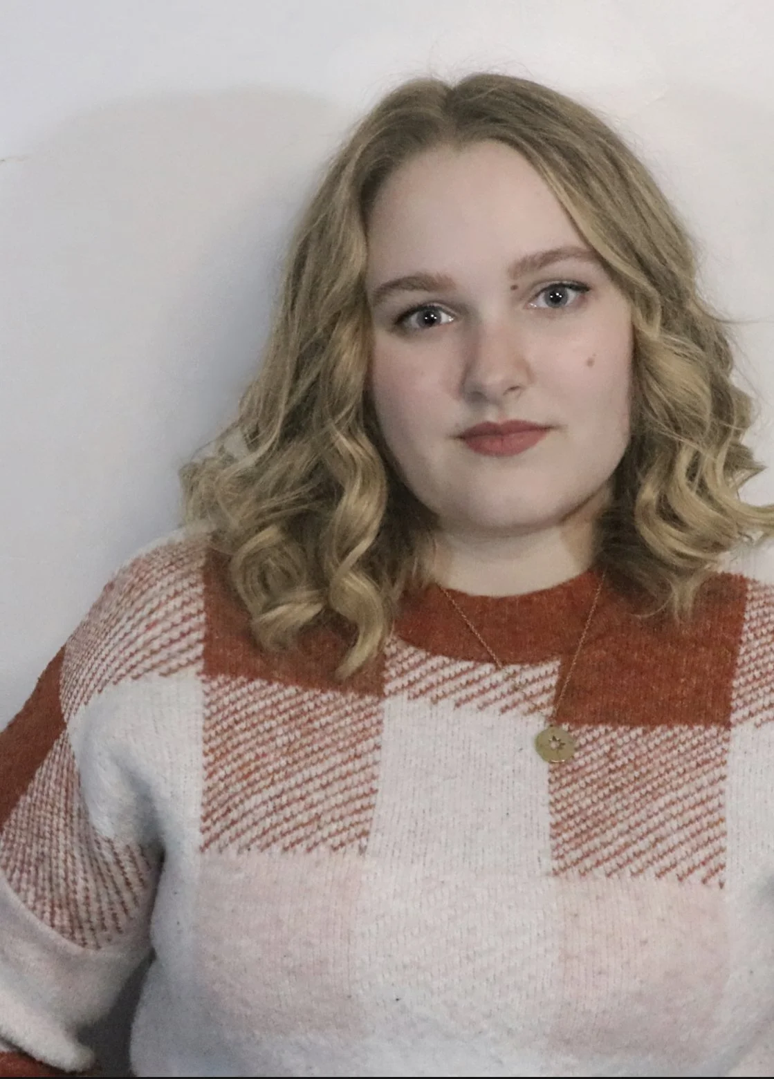 Amelia Firestone headshot1.jpg