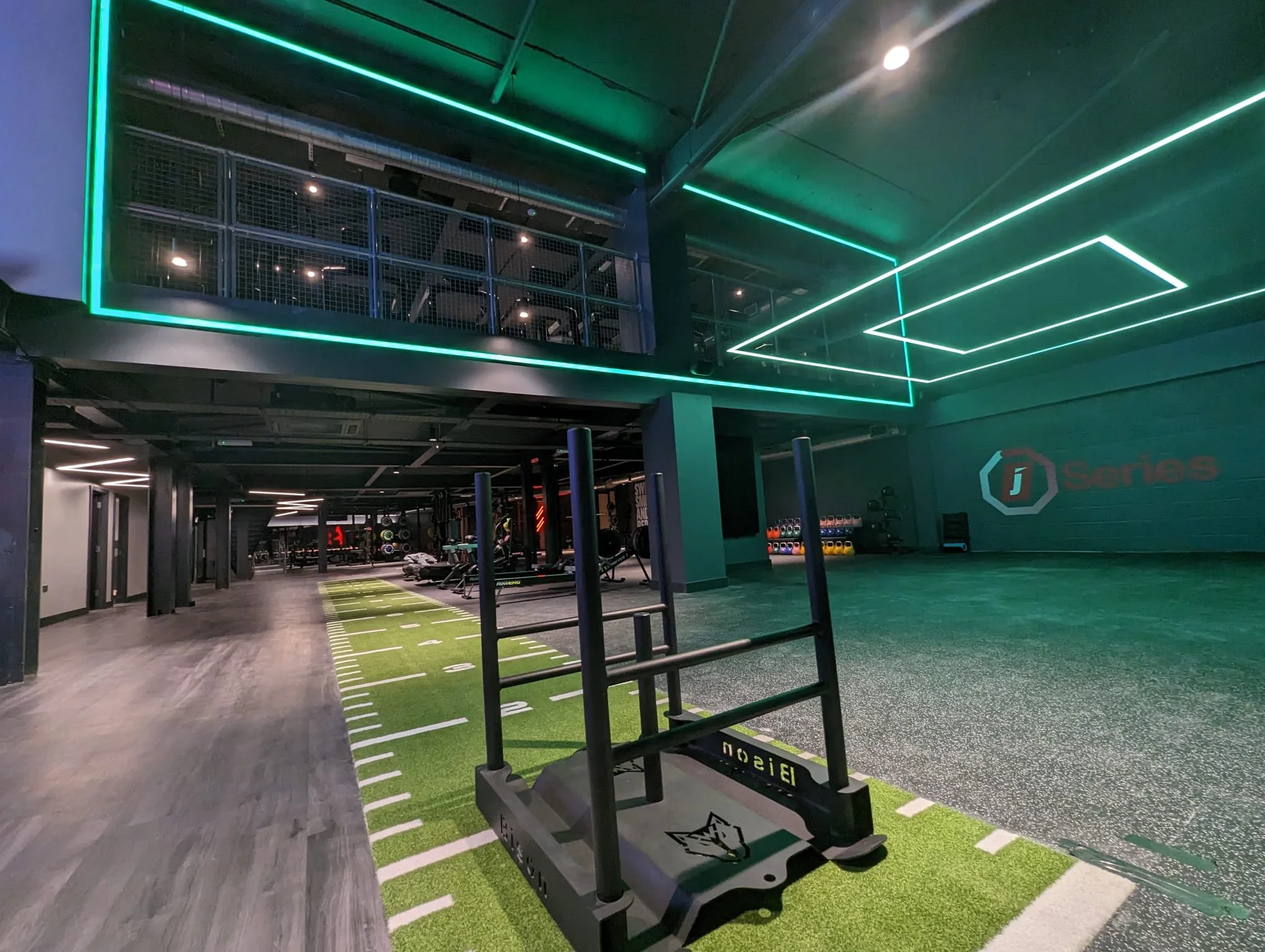 VIEW THE GYM Jetts Hammersmith