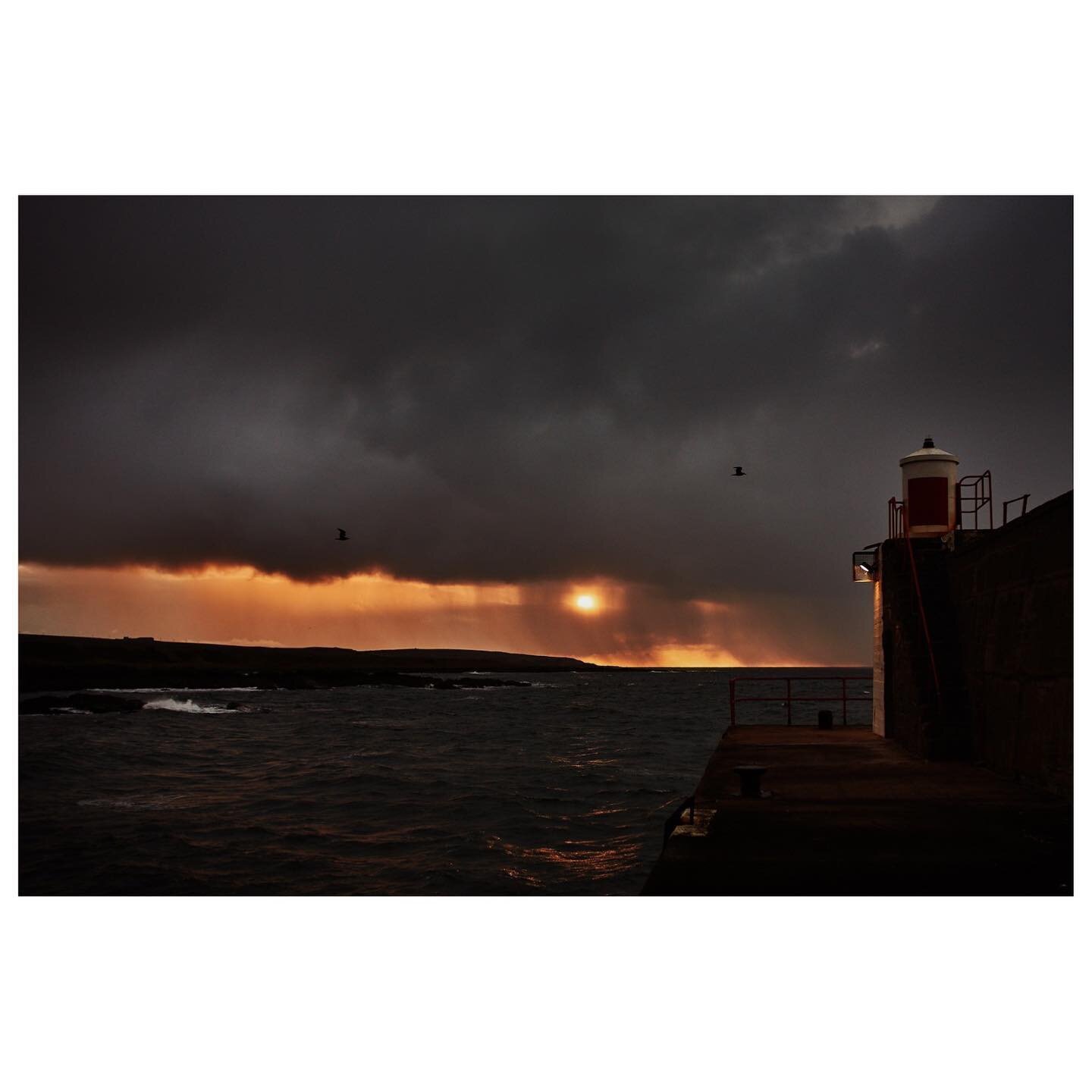 A cold and winters day drew to a close here in our wee Village ... #ig_scotland #scotlandgreatshots #sunset #visitscotland #scotlandgreatshots #visitaberdeenshire 
#scotlandscenery #wonderlustscotland #thisisscotland #scottishcoast #ABDNwillwait #bea