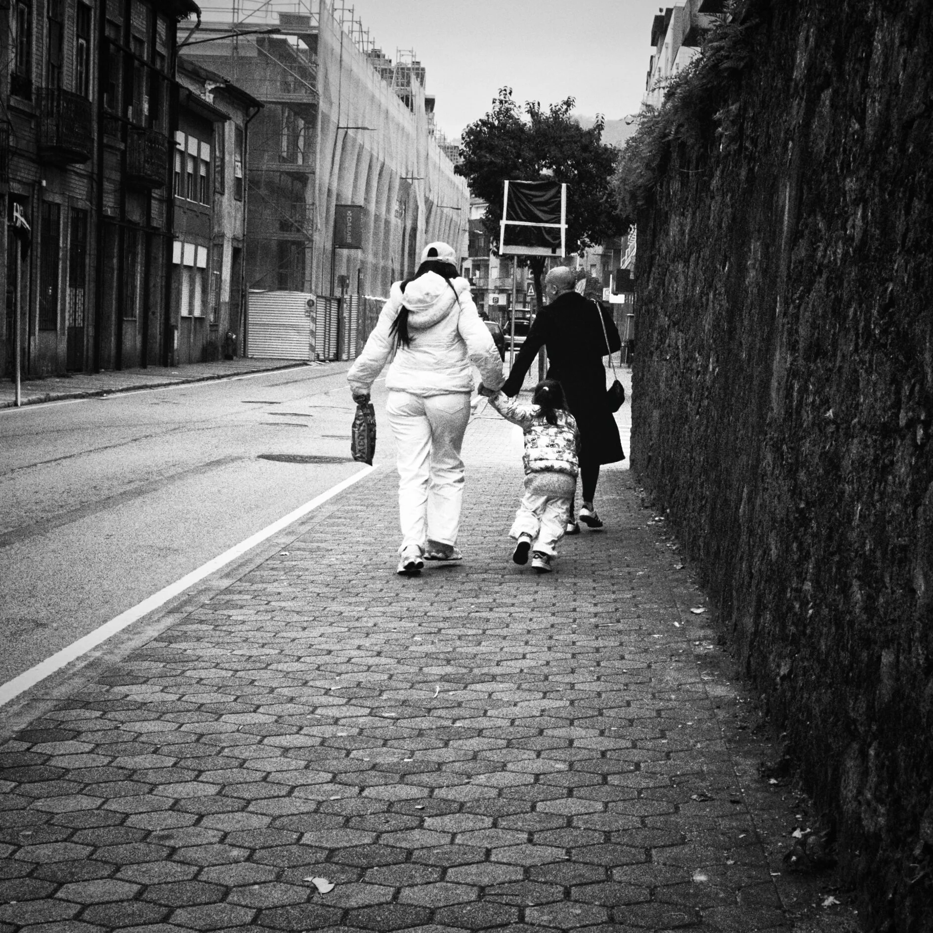 DYE_9072 bw 2.jpg