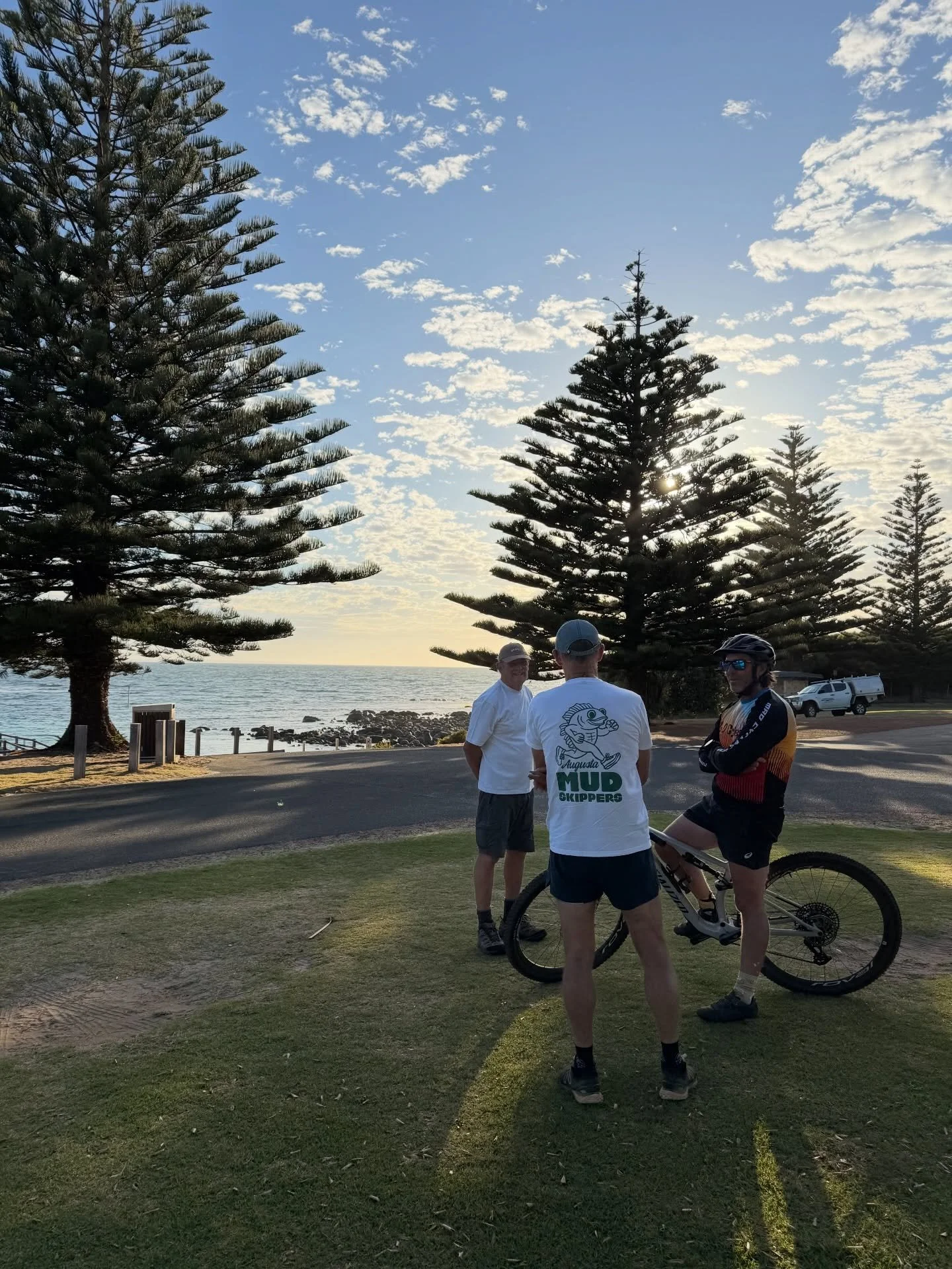 Augusta Mudskippers run club shirts in the wild 👏 Not me trying to keep up 🫠 sorry Ted. #flindersbayaugusta