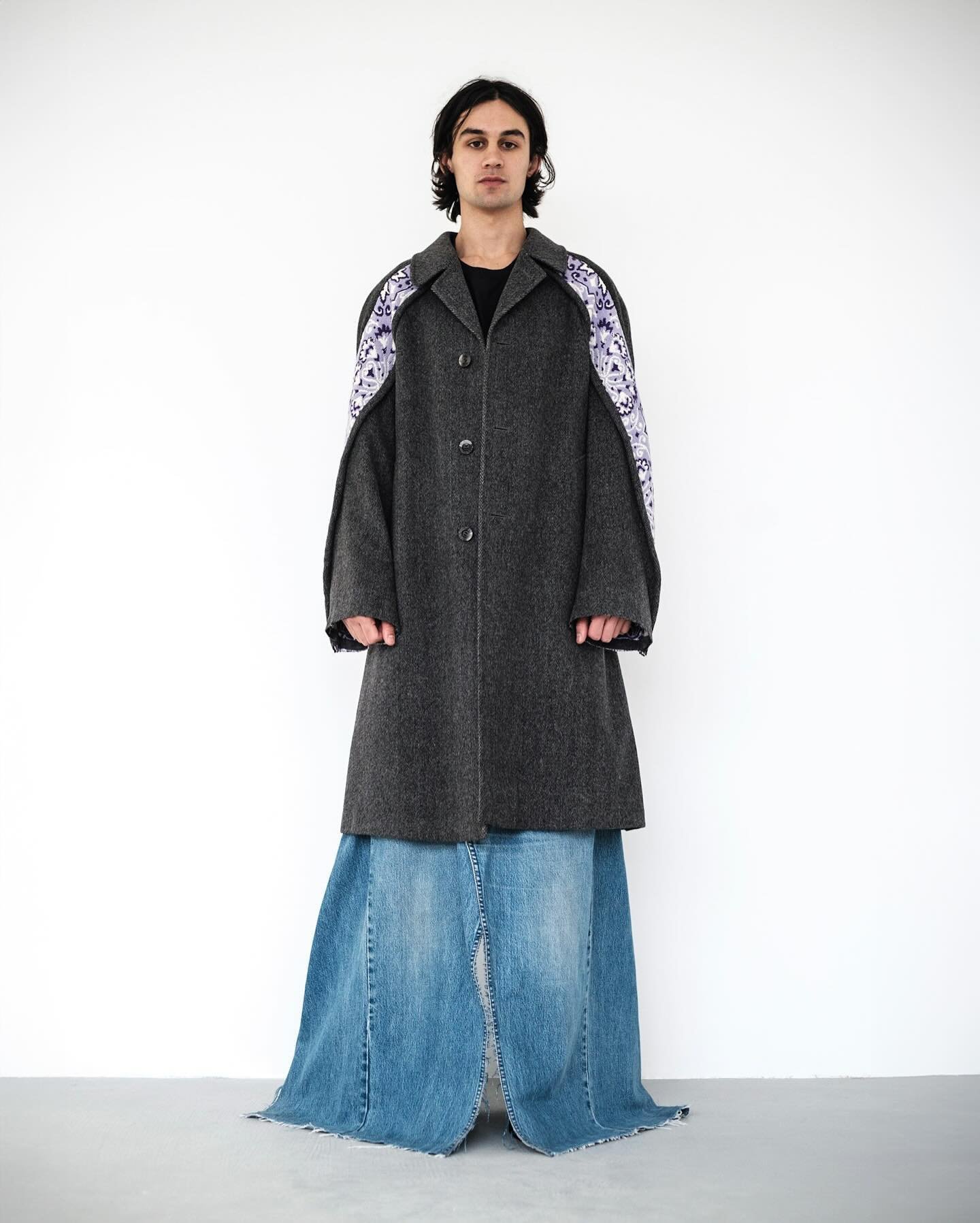 Each Coverlette piece is entirely unique. Hand-cut and sewn combining loom-woven antique jacquard textiles from the 19th century and vintage military garments.

#reworked #custom #1of1 #thriftflip #slowfashion #militaria #levis501 #leviis