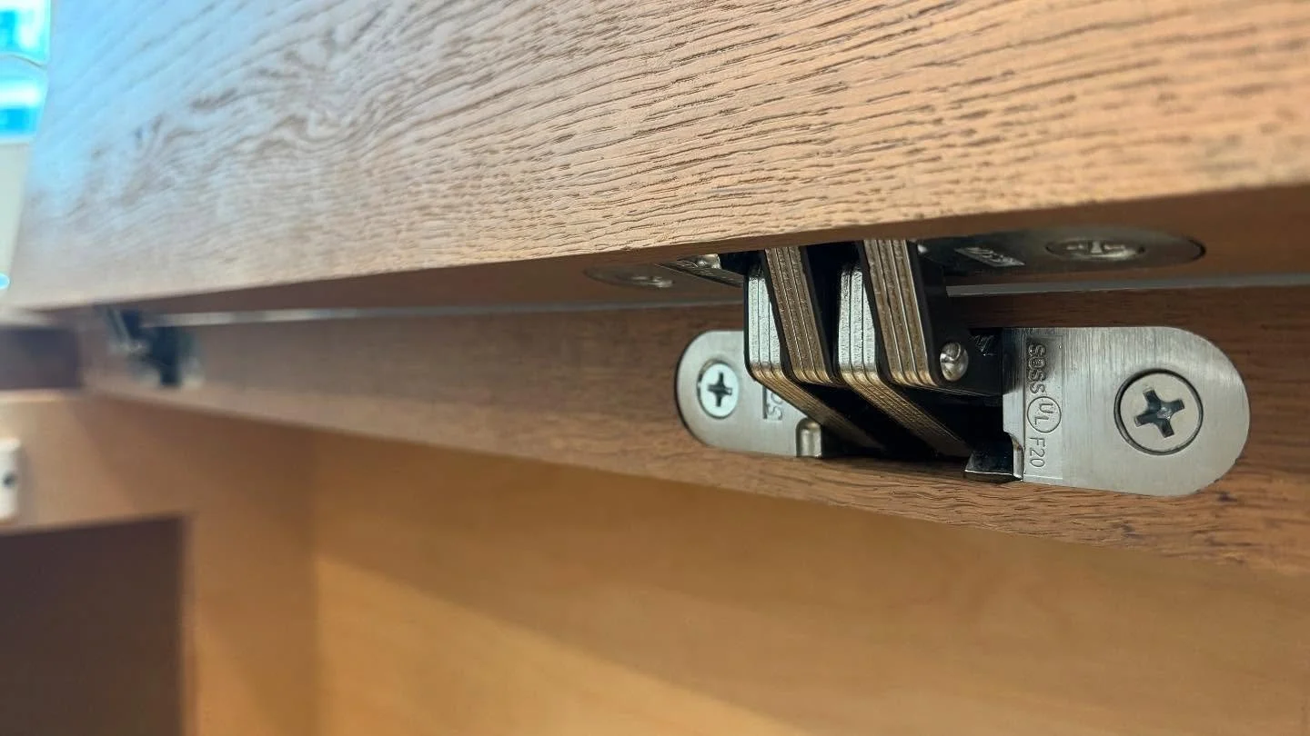 Concealed Hinges x White Oak 👌