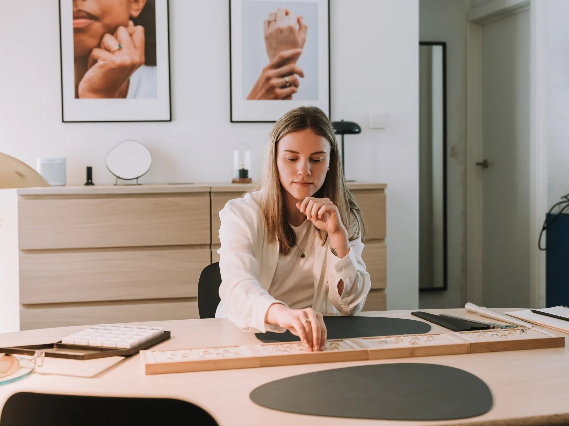 De Vree, goldsmith and jeweler, in her workshop featuring wedding and engagement rings in Antwerp