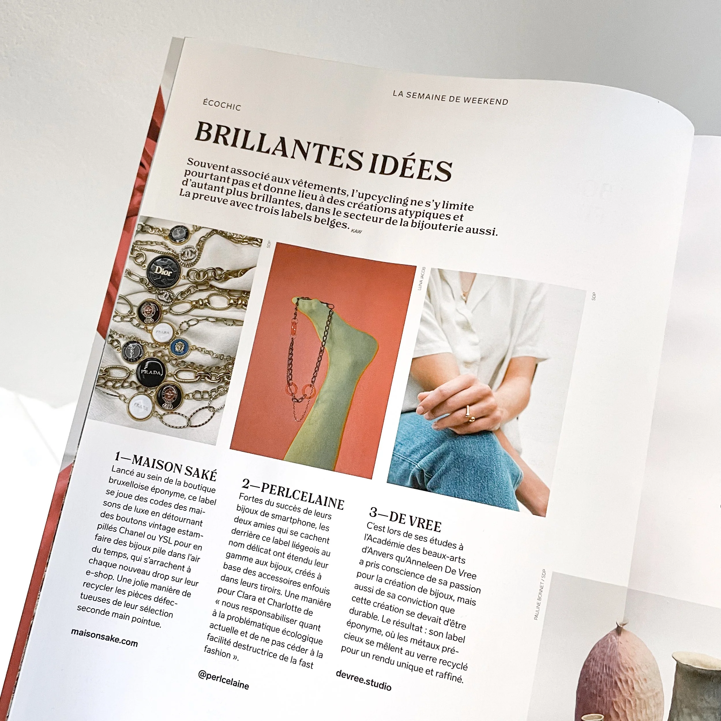 Persfoto met feature van duurzaam juwelier De Vree in het magazine Le Vif