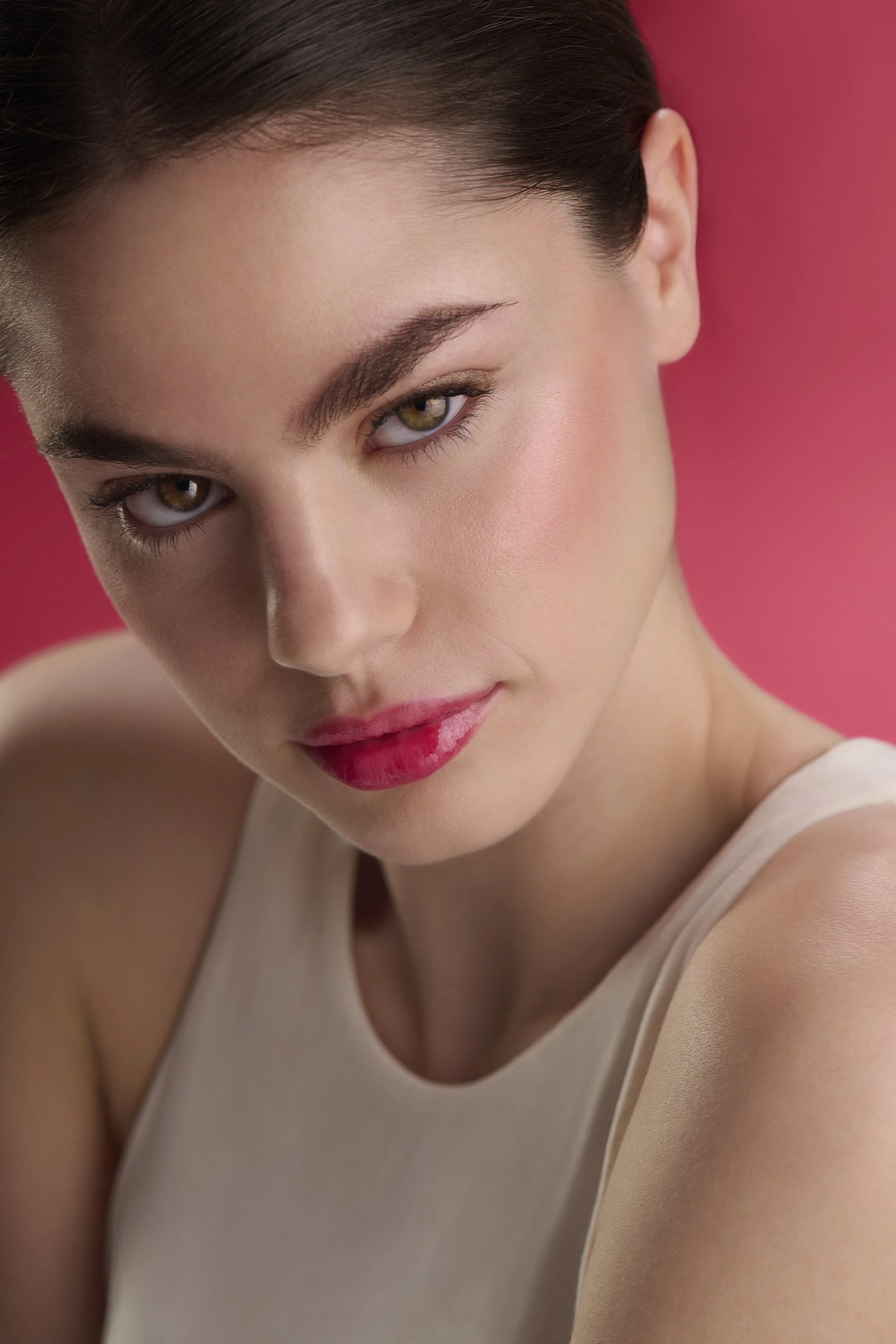 LIPGLOWOIL_APL.jpg
