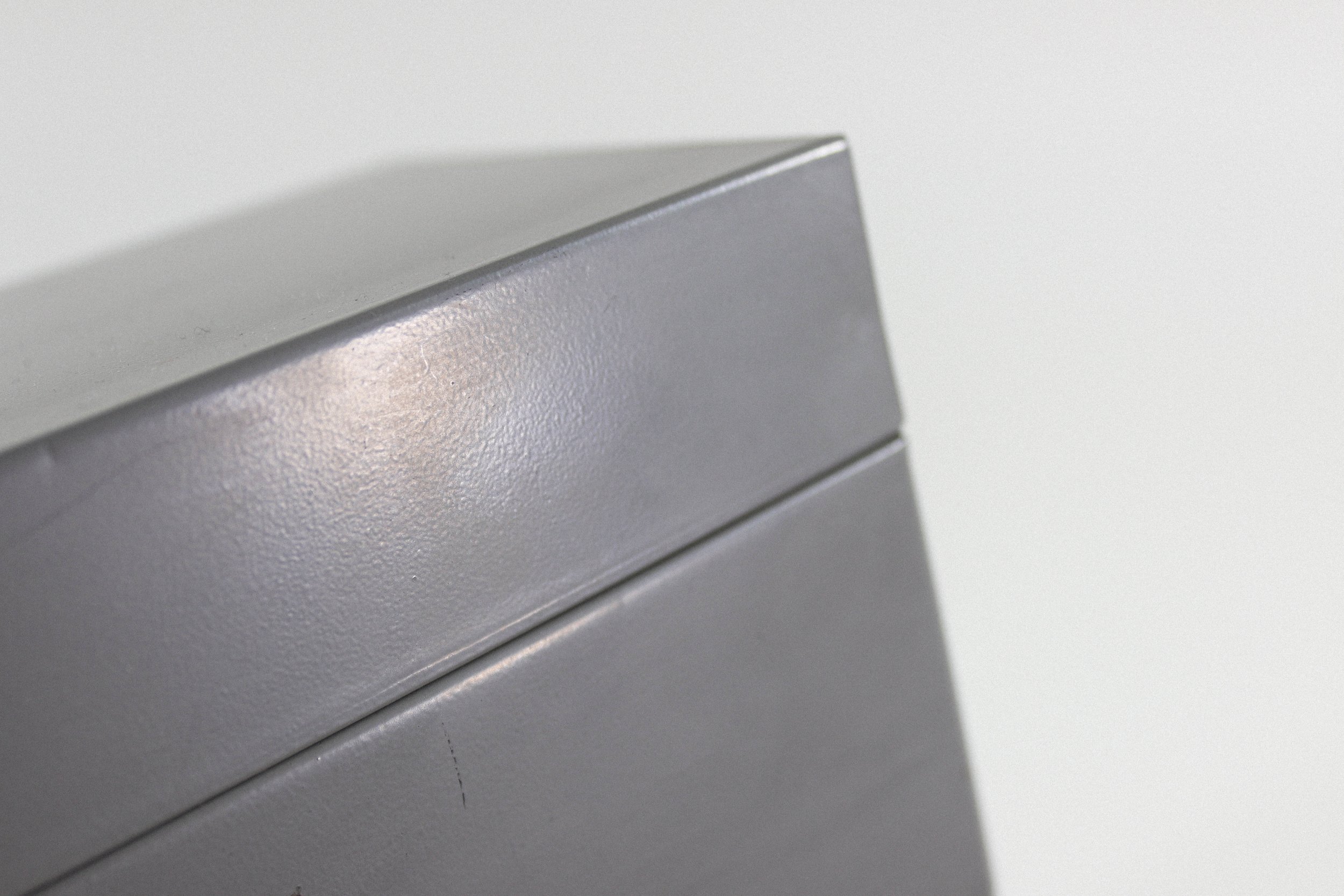 Hunt Manufacturing Co. metal index card holder, comes with alphabetical section dividers and blank index cards.
