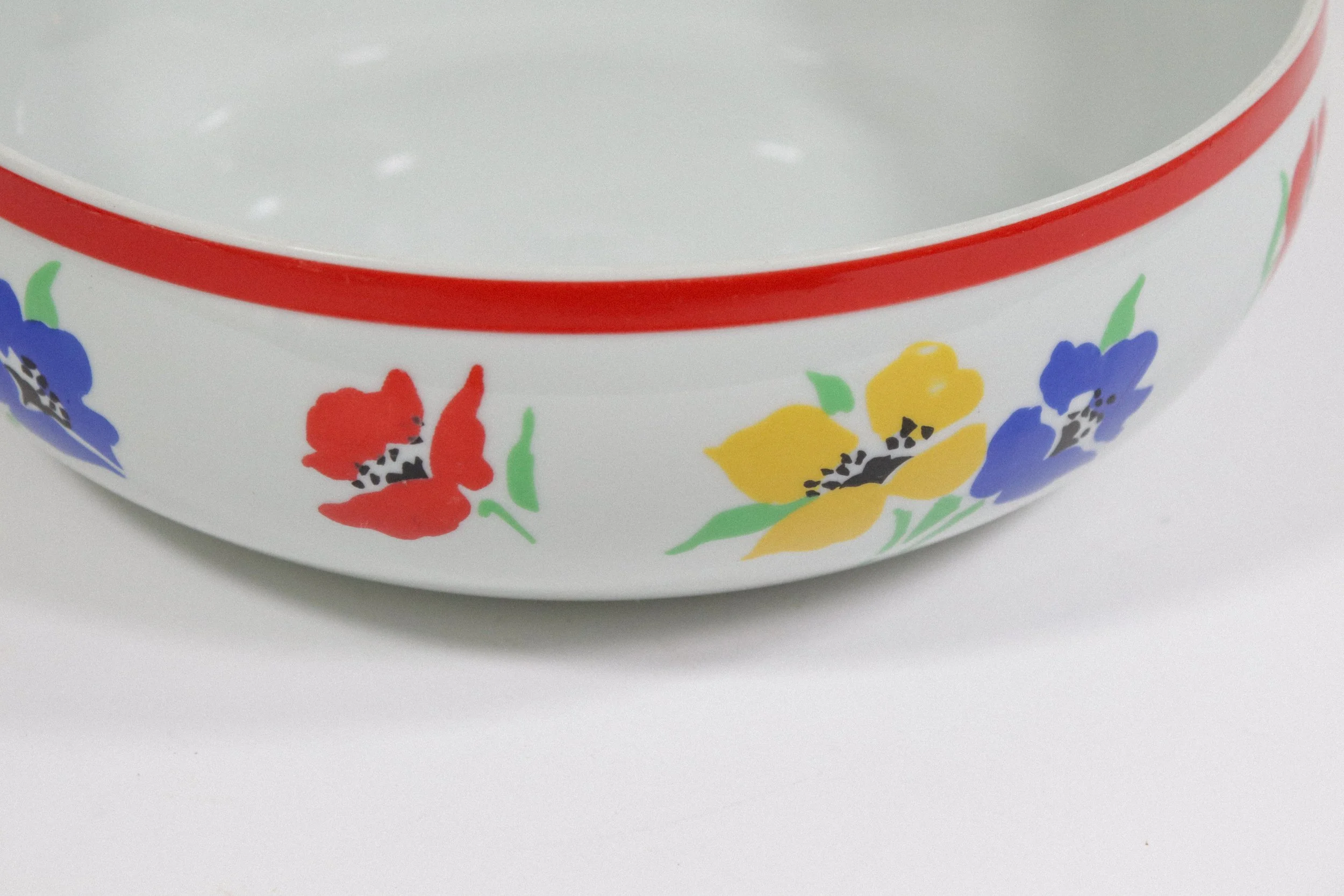 Vintage (1970s) Hearthstone Block Vista Alegre ceramic bowl set with blue, yellow, and red floral design. The set includes four soup bowls and one large serving bowl. Made in Portugal.
