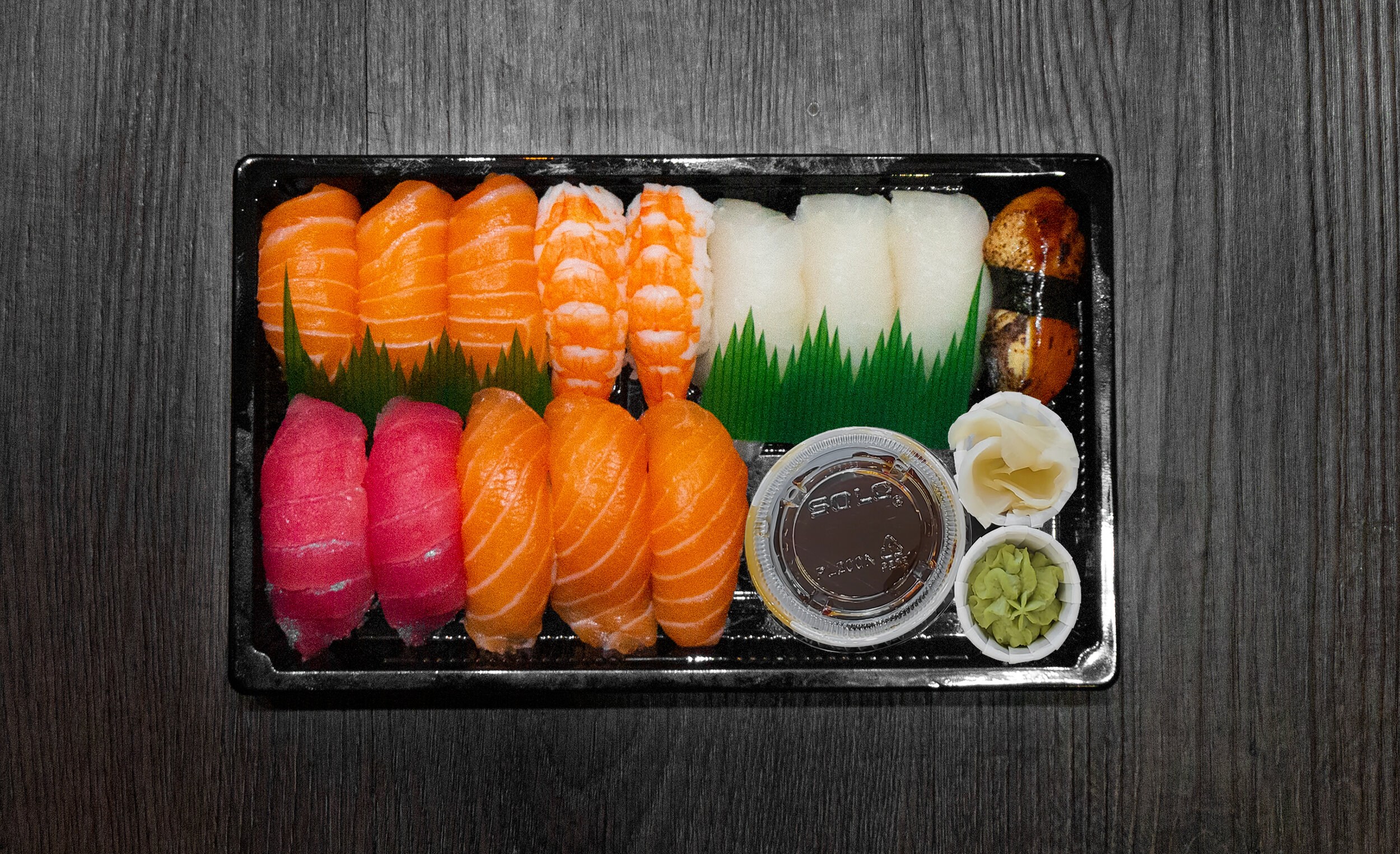 Sushi Deluxe (14 pcs) 