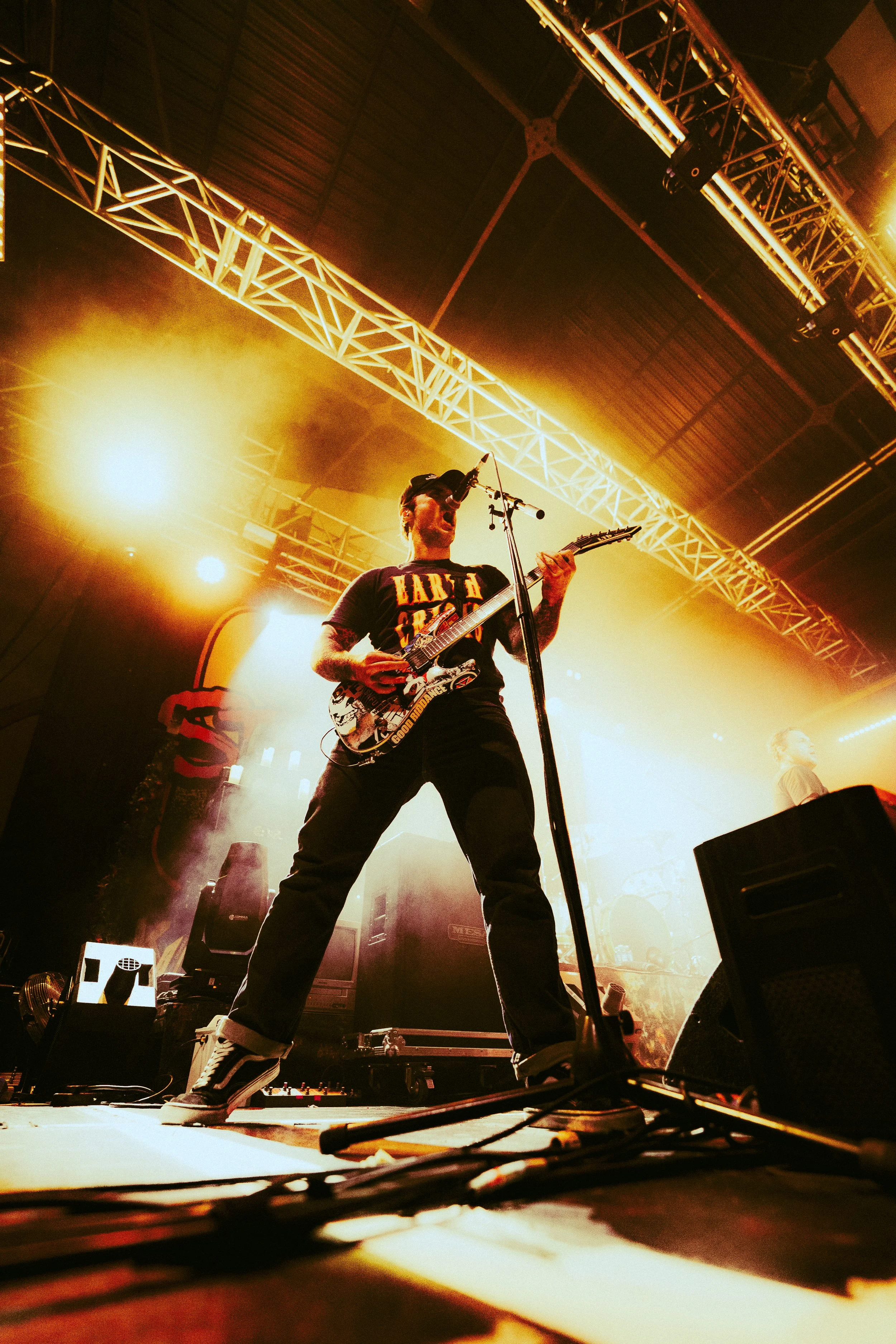 Stick to you guns -13.jpg