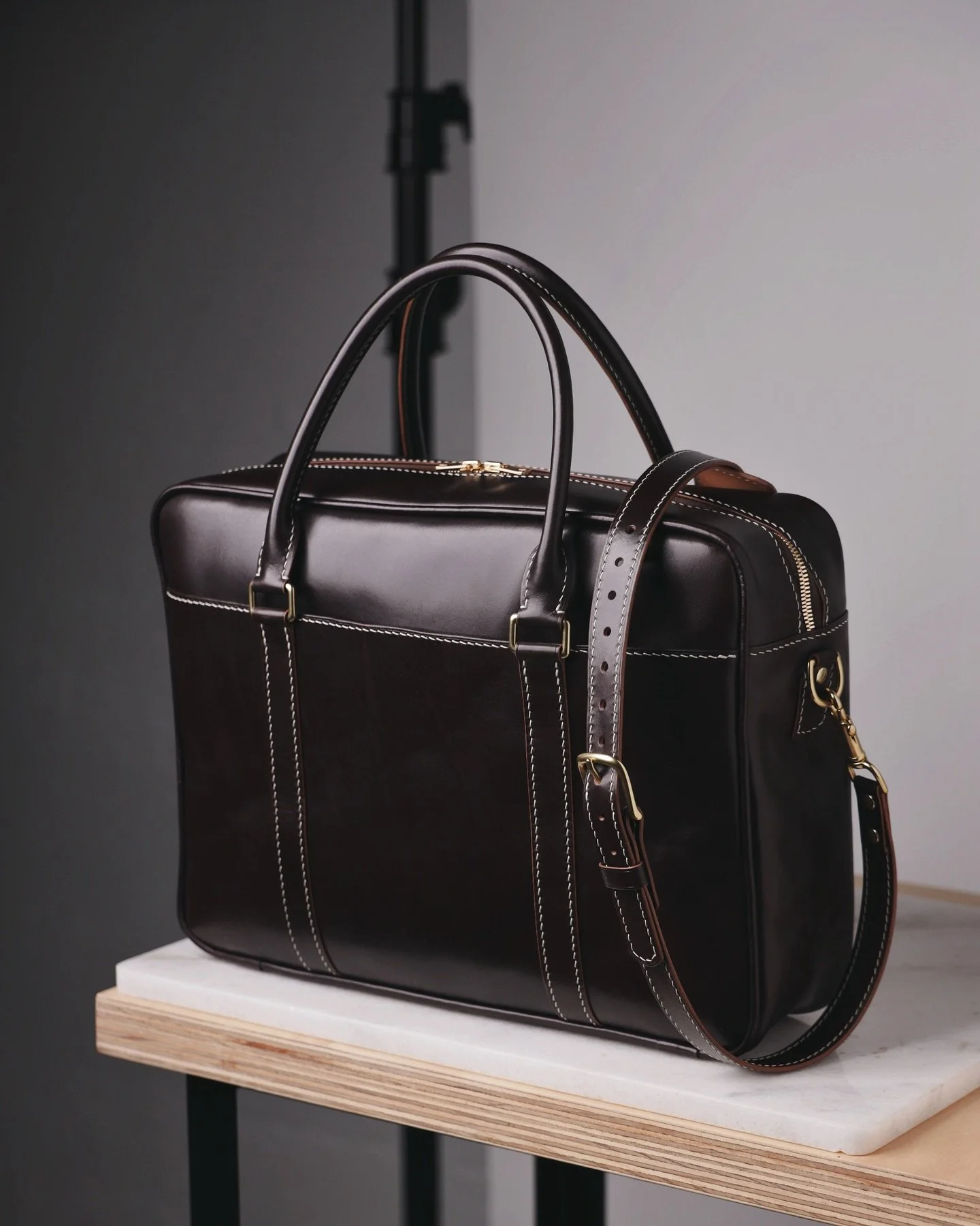 Hand stitched briefcase in some dark brown Italian veg tan leather ☕️
&bull;
briarwoodleather.com