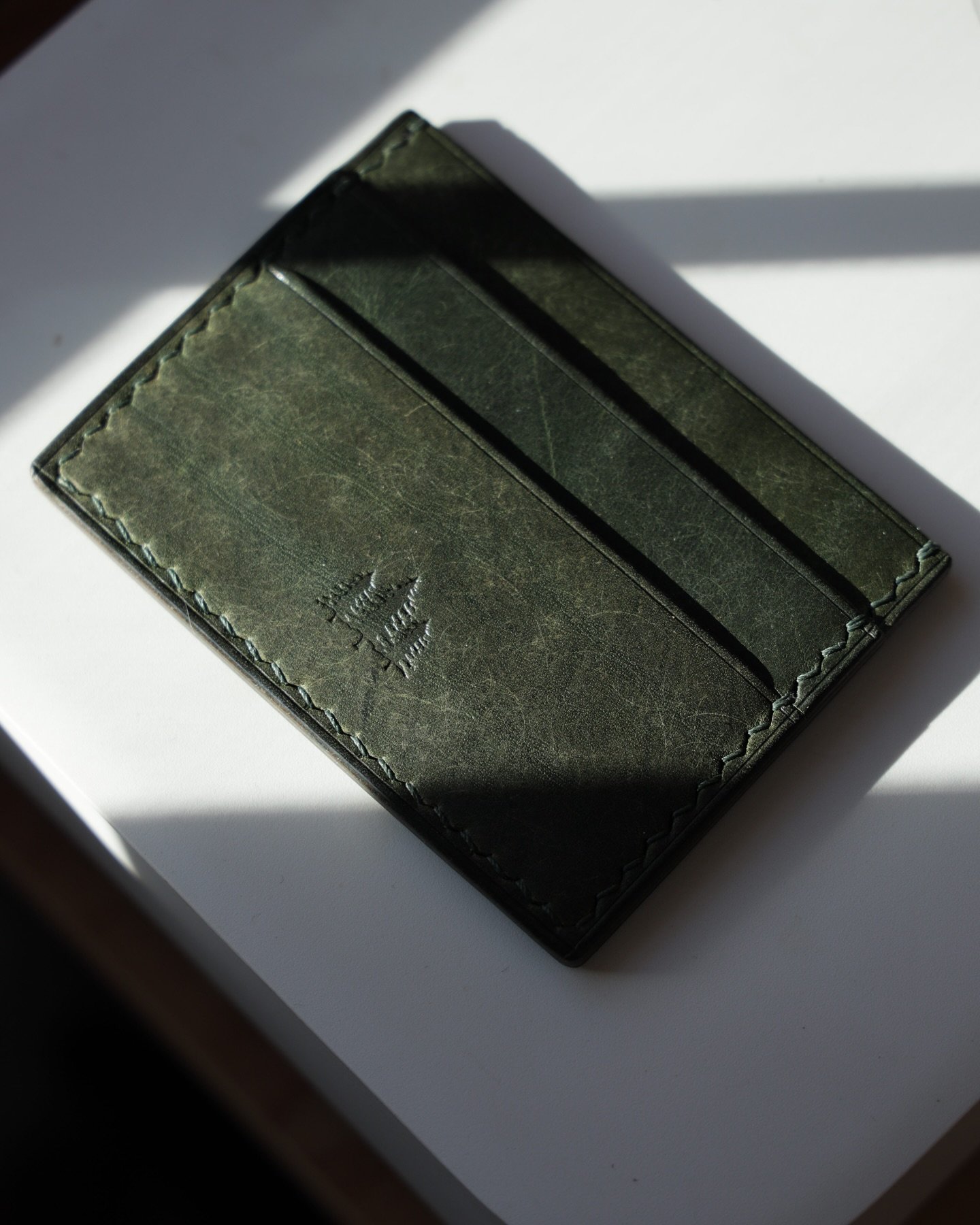 5 pocket card wallet in Pine 🌲
&bull;
briarwoodleather.com