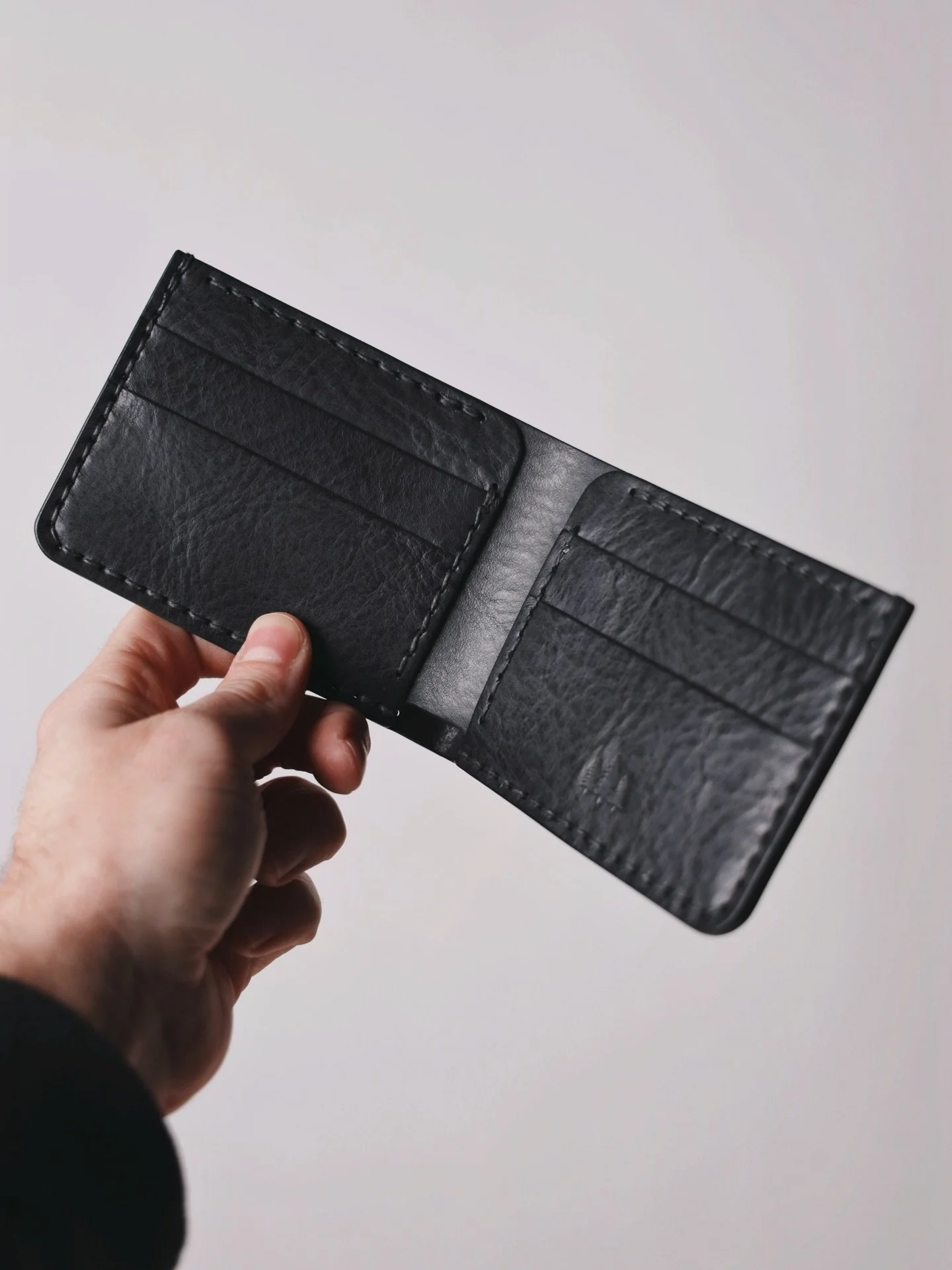 Hamilton in all black 🏴
&bull;
briarwoodleather.com