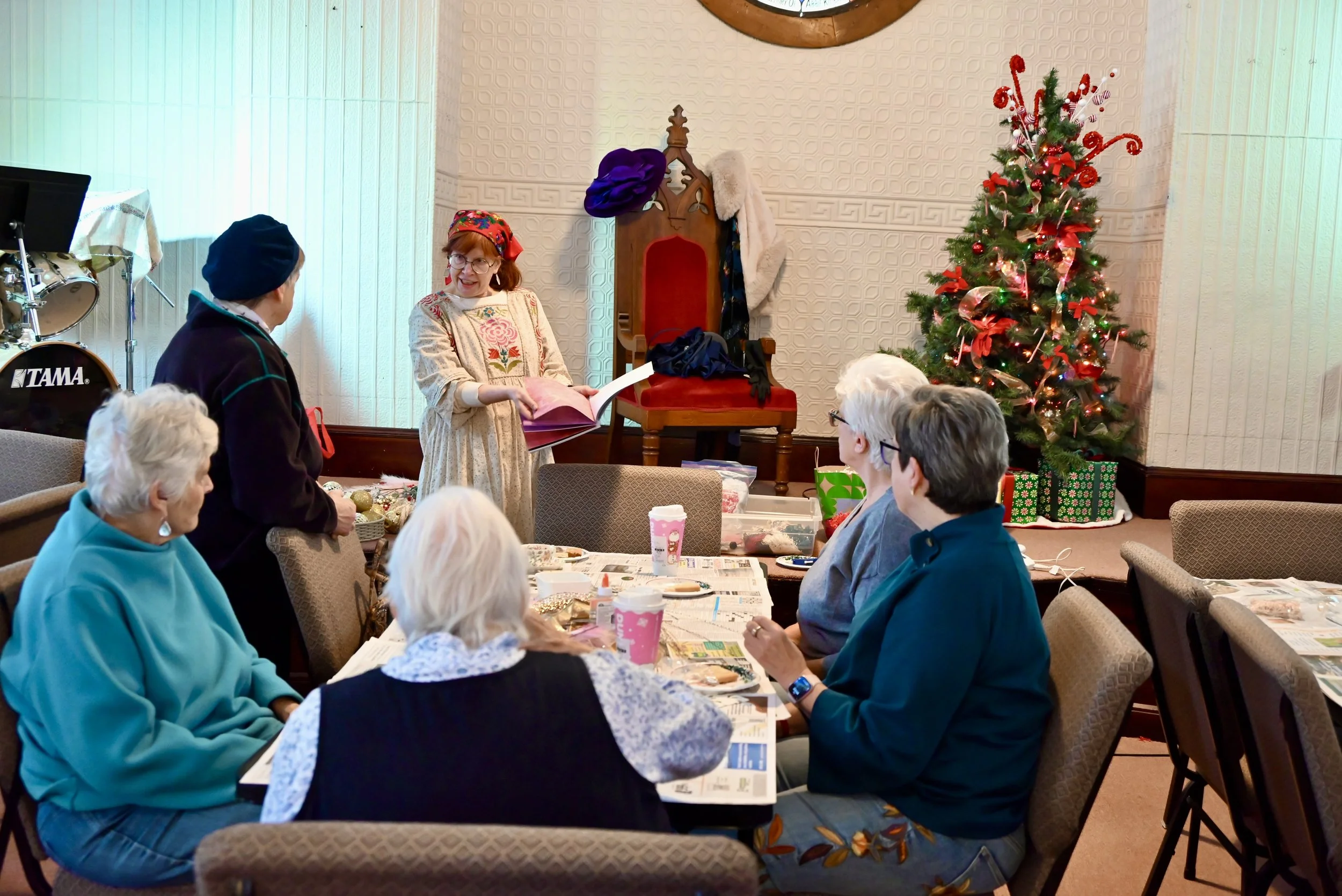 Holiday fun was had by all at our Victorian ornament workshop!