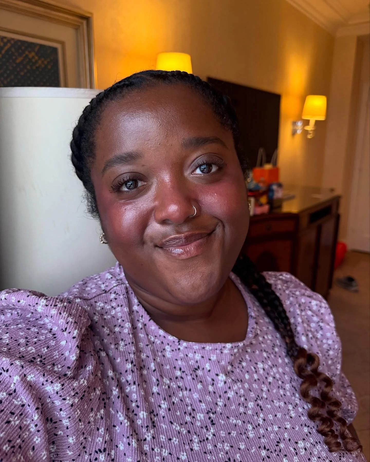 My glow and NYC working hand in hand 🤝🏾❤️

Blush is @summerfridays Blush Butter Balm in Berry Spritz ✨