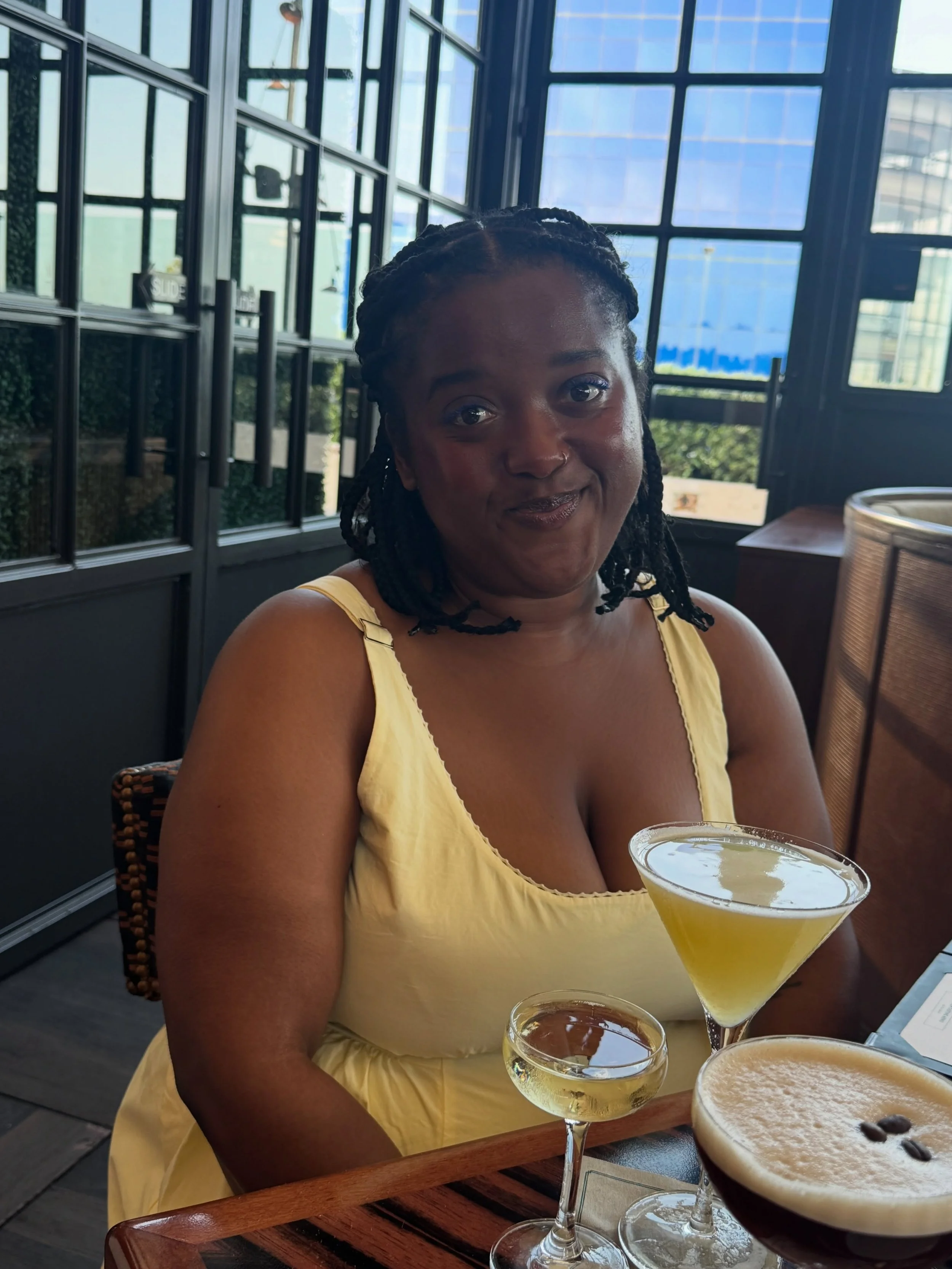 When your British accent gets you free espresso martinis 💁🏾&zwj;♀️🍸