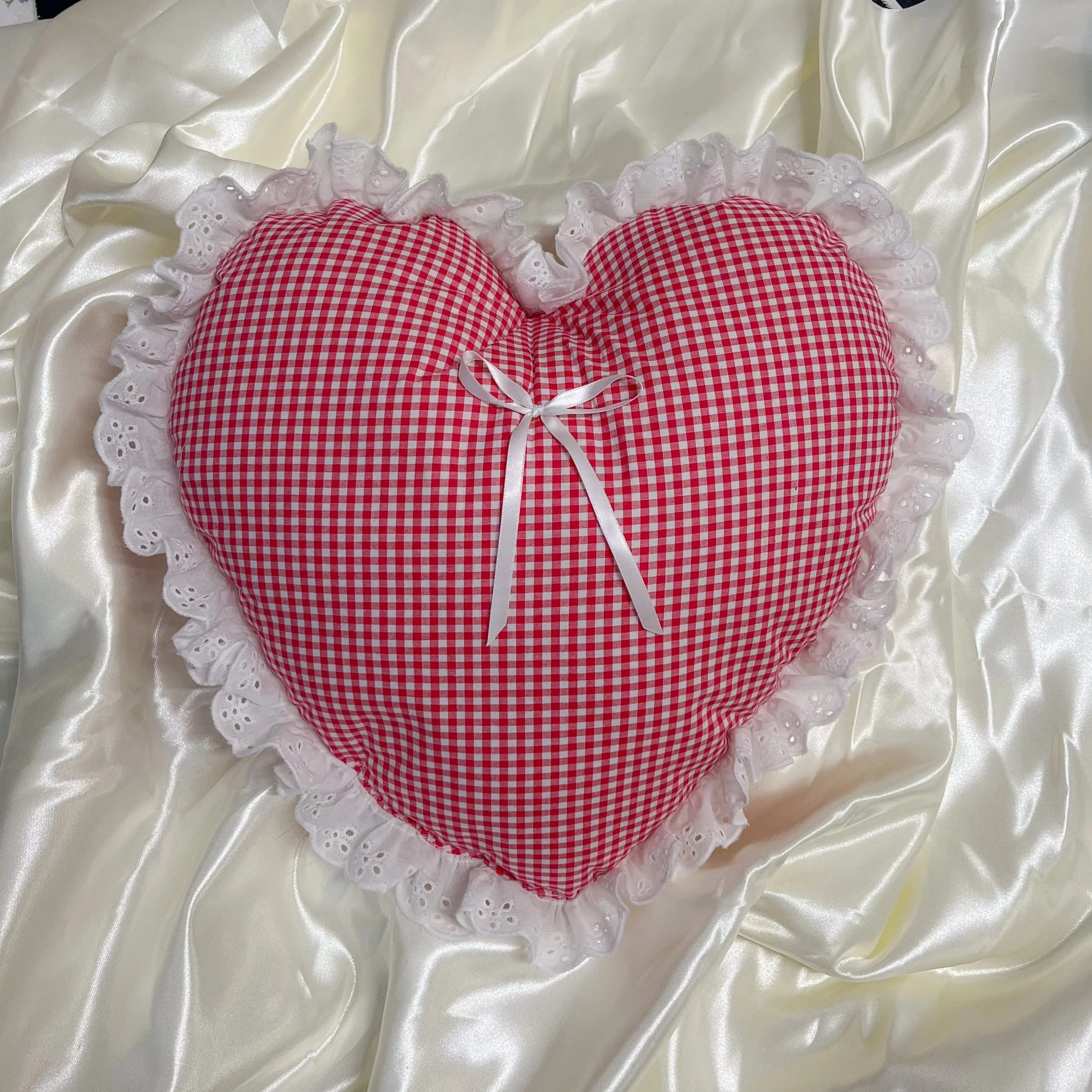 pillows-8.jpg (Copy)