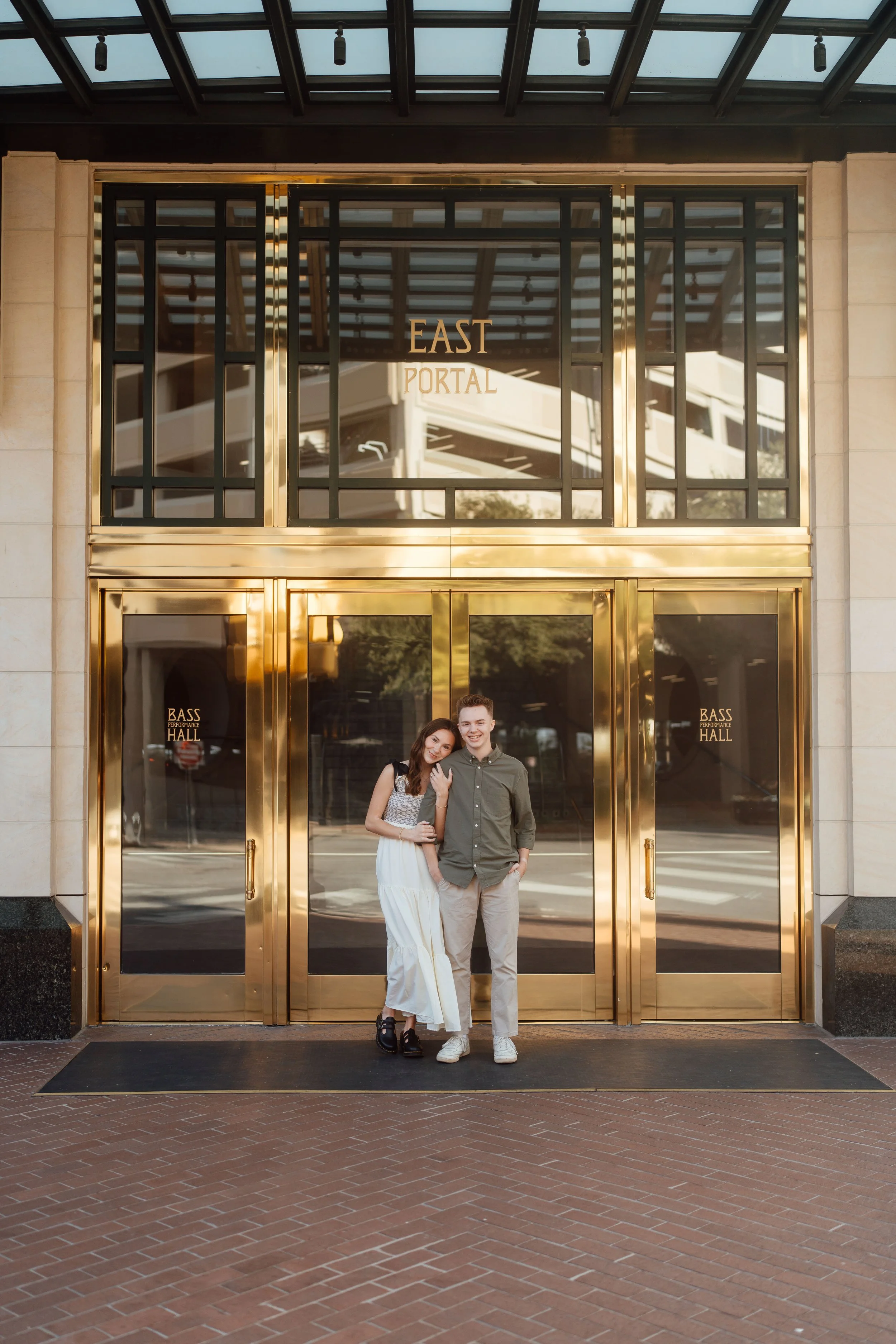 Dalanie and Tate engagement photograph 1