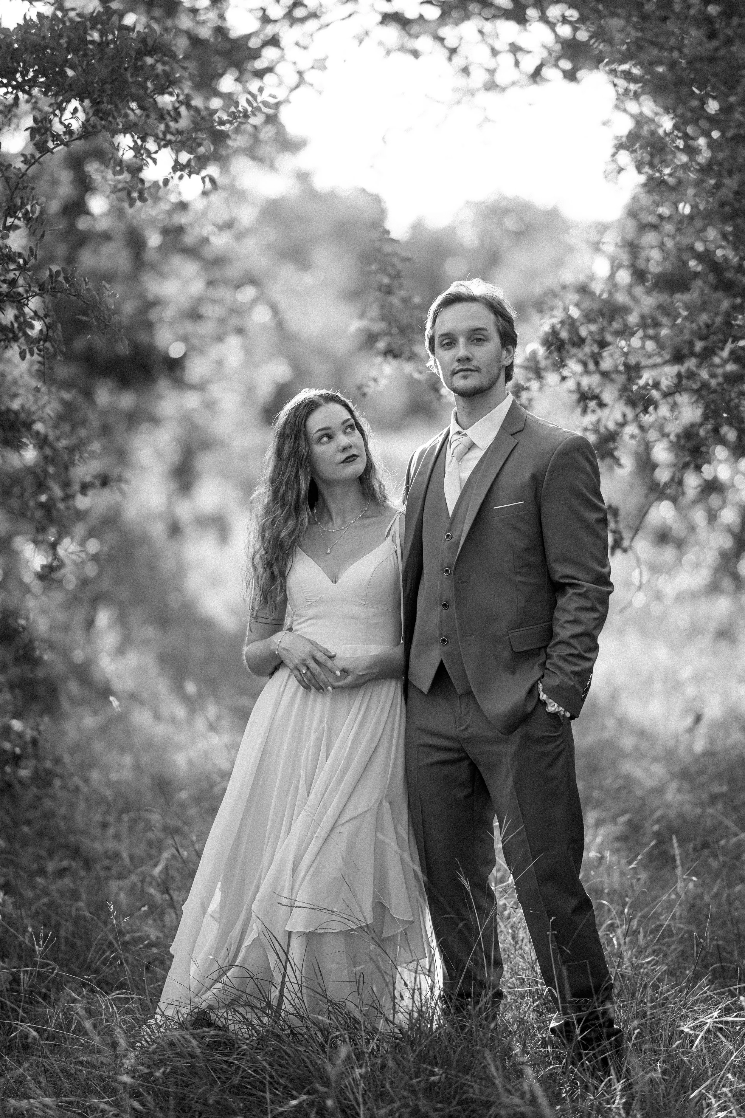Hannah and Zach engagement photograph 4