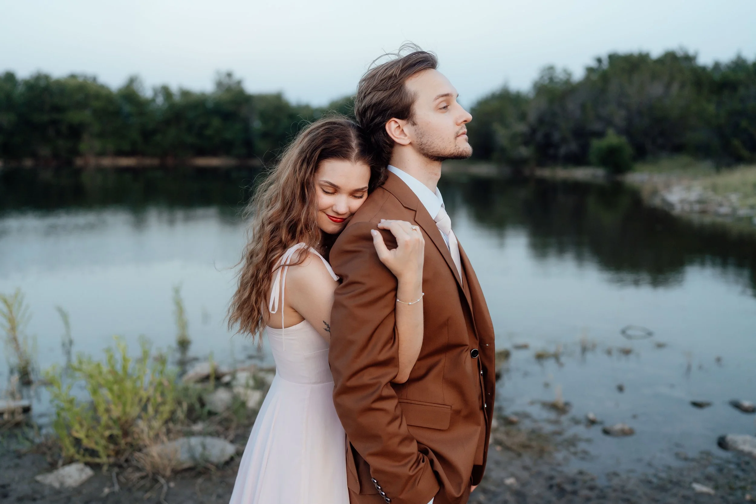 Hannah and Zach engagement photograph 8
