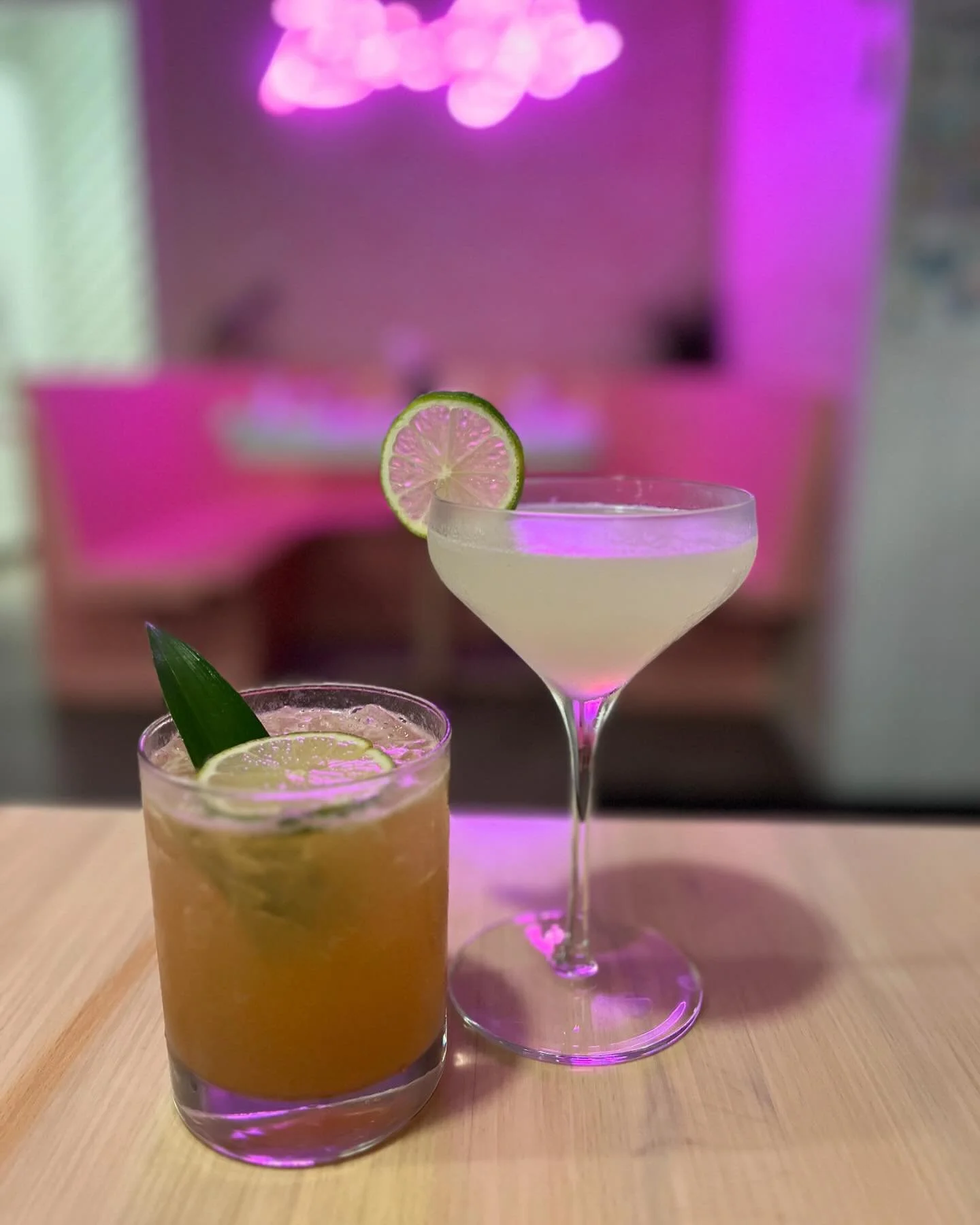 Happy National Daiquiri Day! And right on time for our tropical cocktail class. Sometimes I get it right. If you missed out, so sorry. Keep an eye out for our next class. See you soon&hellip; #sidecarbeverageco #rumcocktails #pineapplefronds #grogyal