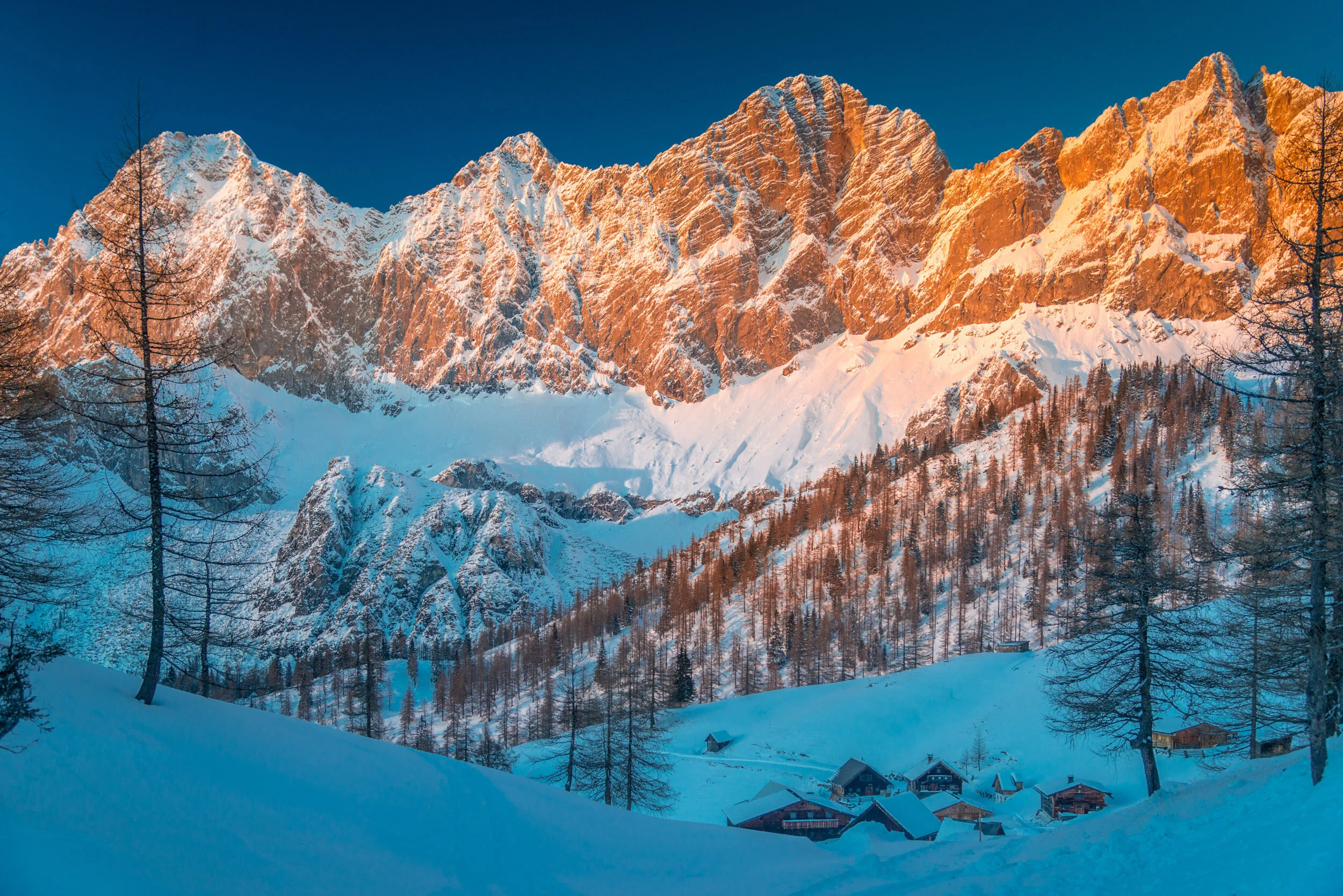 Langlaufen am Dachstein Gletscher: Höhentraining auf den bestens präparierten Gletscherloipen der Ramsau.