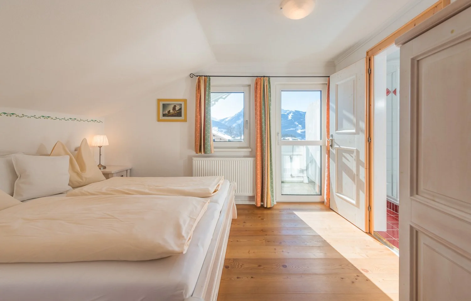 Schlafzimmer Ruhig, mit süd-Balkon