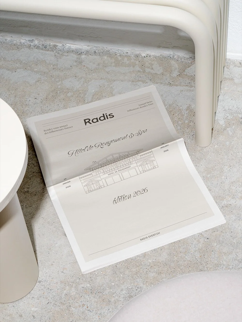 Details define the experience ✨

A collective effort to refine, elevate, and bring more magic to the experience 🏔️🫜🇨🇭 #Radis2026 #HotelDeRougemont #InfluencerEvent #PersonalBranding #BrandDesign 

@lilinelle @gaeth.t @500kmtoparis 
@hello_yma @st