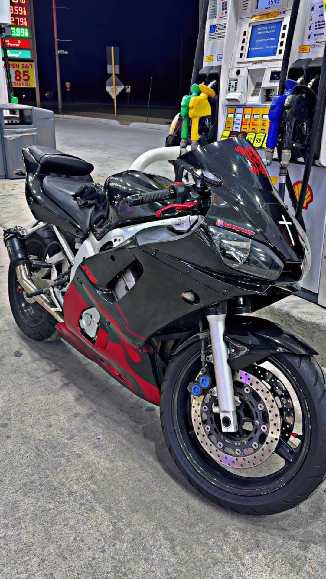 2007 Yamaha R6 - Fairings / Ignition / Gas Cap / Clutch & Brake Lever