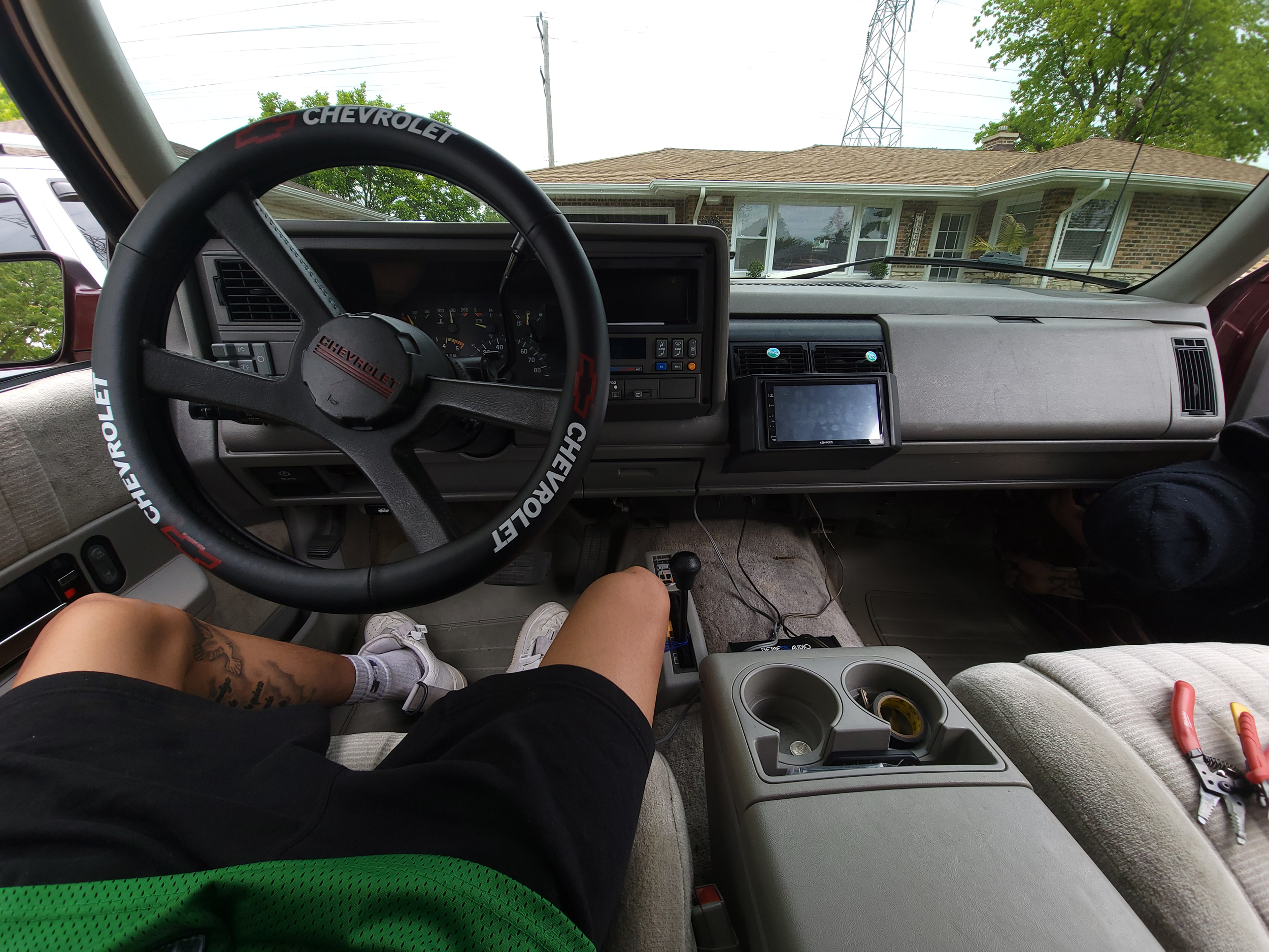 Old School Chevy Blazer - Touchscreen Install