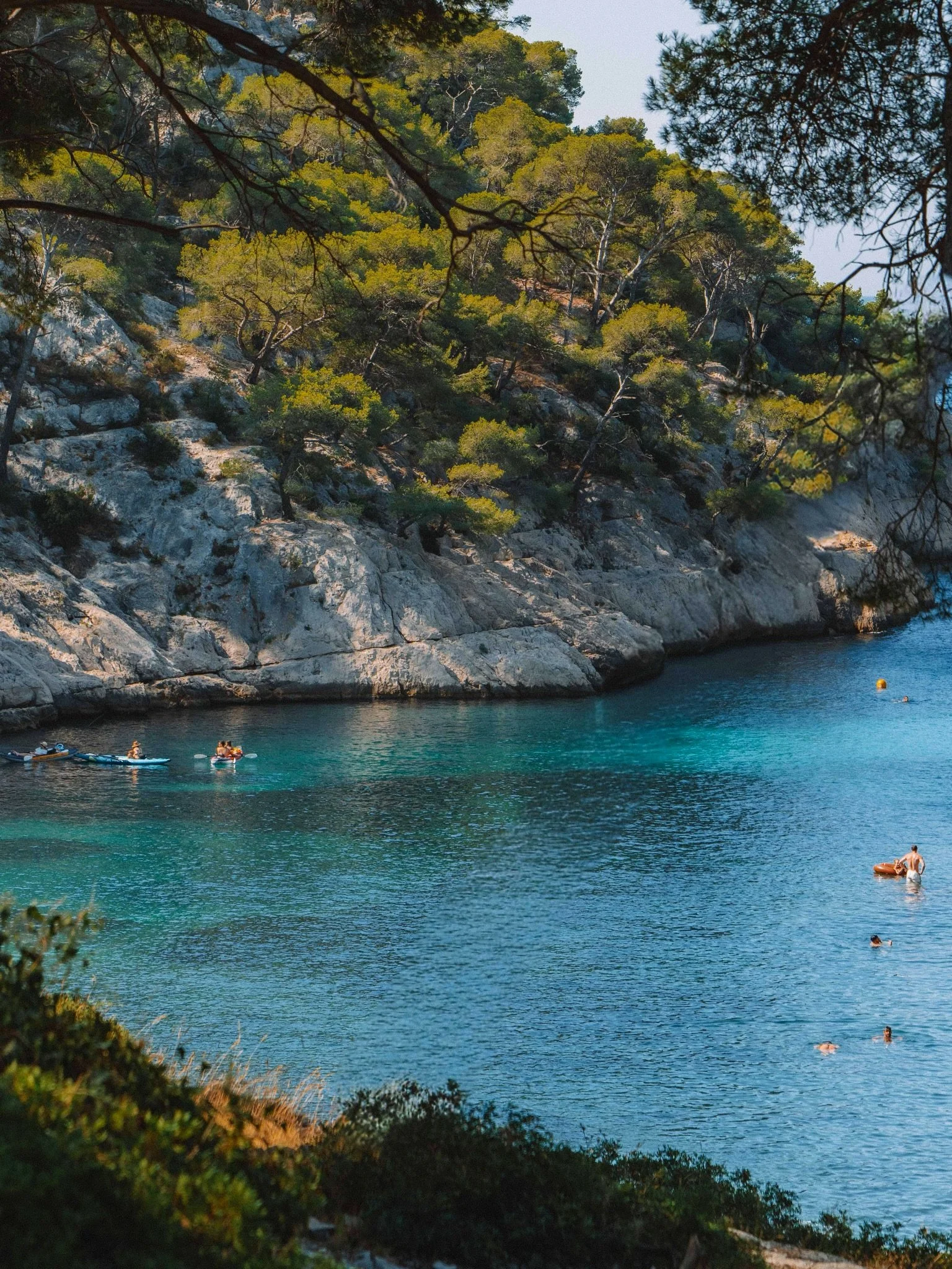 French dreamscapes ✨🥖🇫🇷
 I captured these frames in the coastal town of Cassis during the peak summer season. The towns and beaches are so alive, yet life somehow still feels unhurried there. 

These pieces bring the effortless charm of the South 