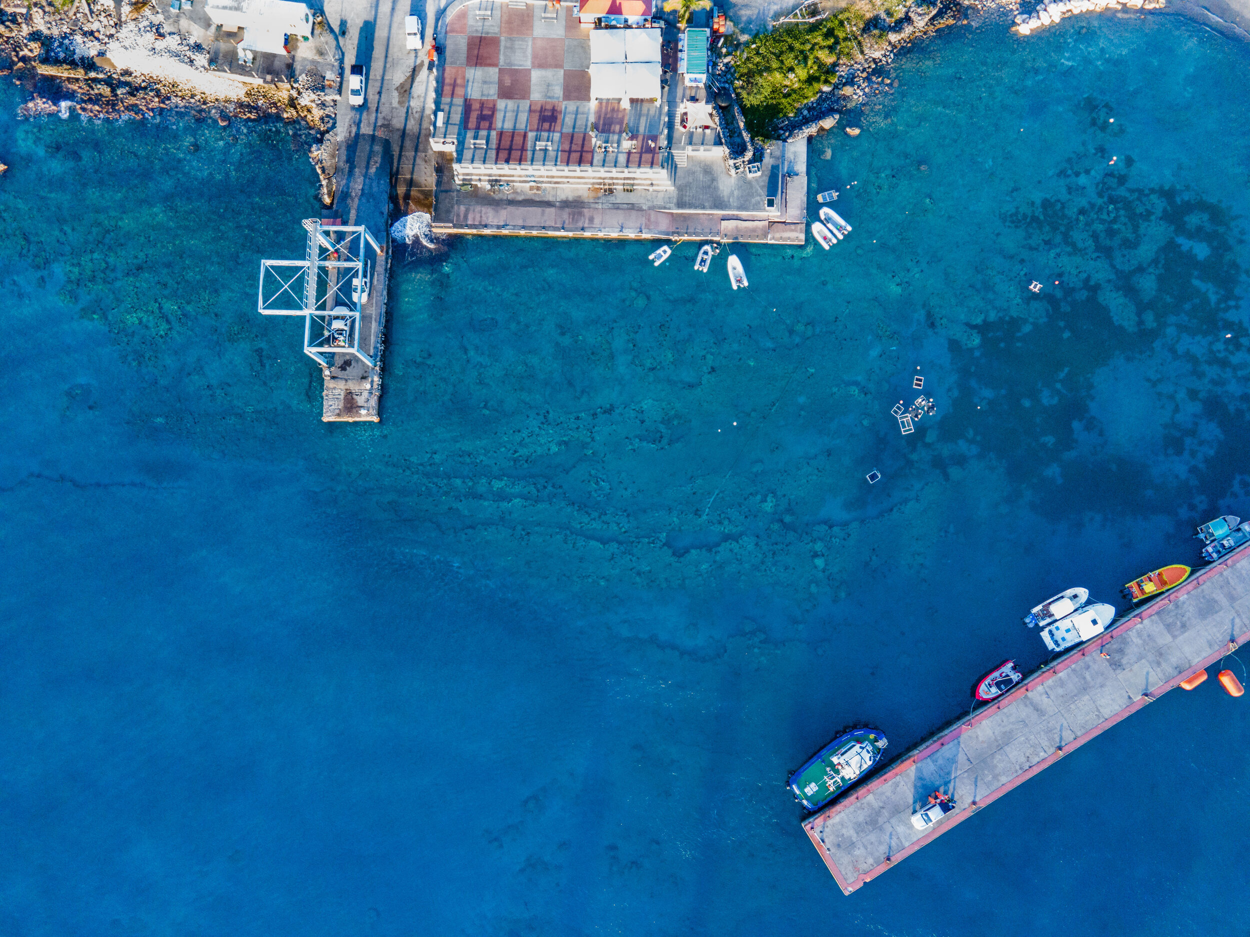 Aerial shot on Sint Eustatius - Harbour