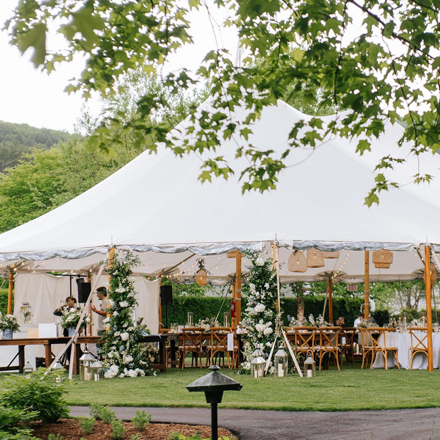 It&rsquo;s May&hellip; bring on the tented weddings!!!