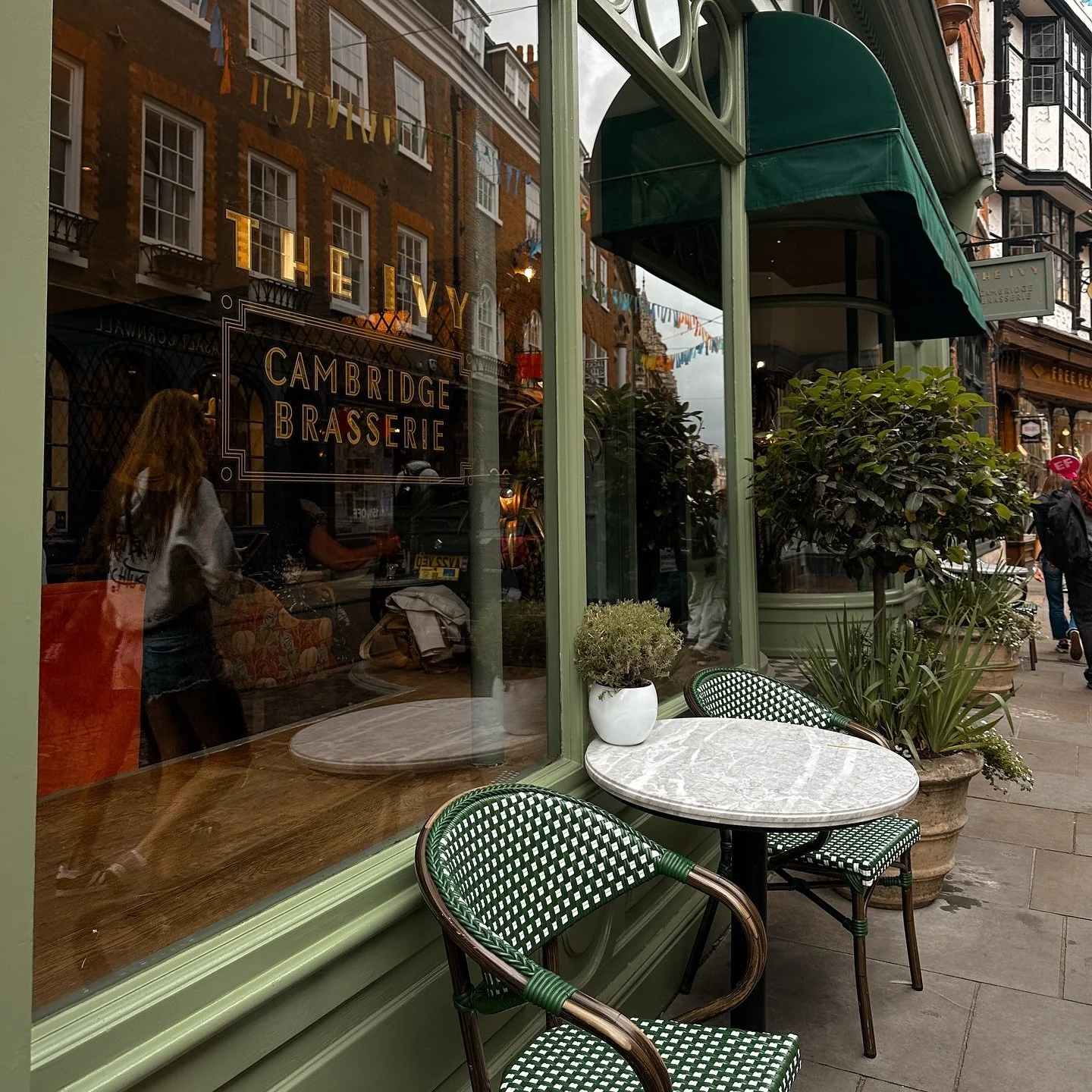 A mini round up of some of my favorite and most aesthetically pleasing cafes in London/Cambridge 🏴󠁧󠁢󠁥󠁮󠁧󠁿 
1) @the_ivy_collection - Cambridge
2) Cote - London
3) @26grains - Neil&rsquo;s Yard London 
4) @happybonescoffee - London 
5) @fortitude