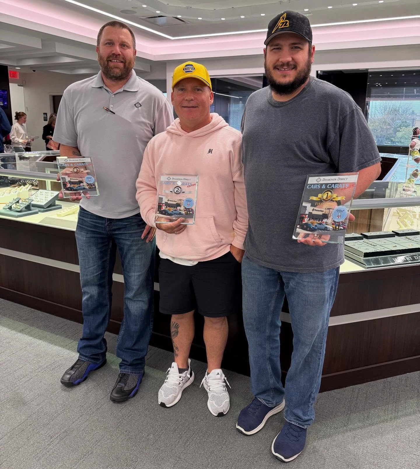 Congratulations to our winners and thank you to everyone who supported the 3rd Annual Cars and Carats for @shadowbuddies! @diamondsdirect #shadowbuddies