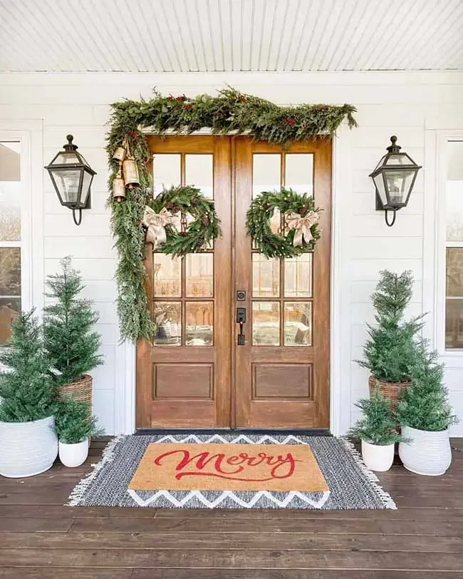 outdoor-christmas-decoration-ideas-22.webp