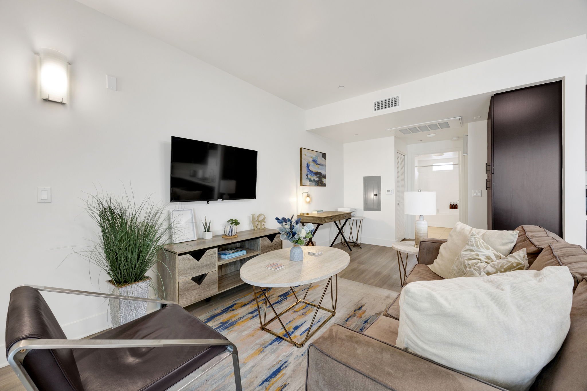 9-web-or-mls-20250310-01-521WColoradoSt409GlendaleCA -009.jpg