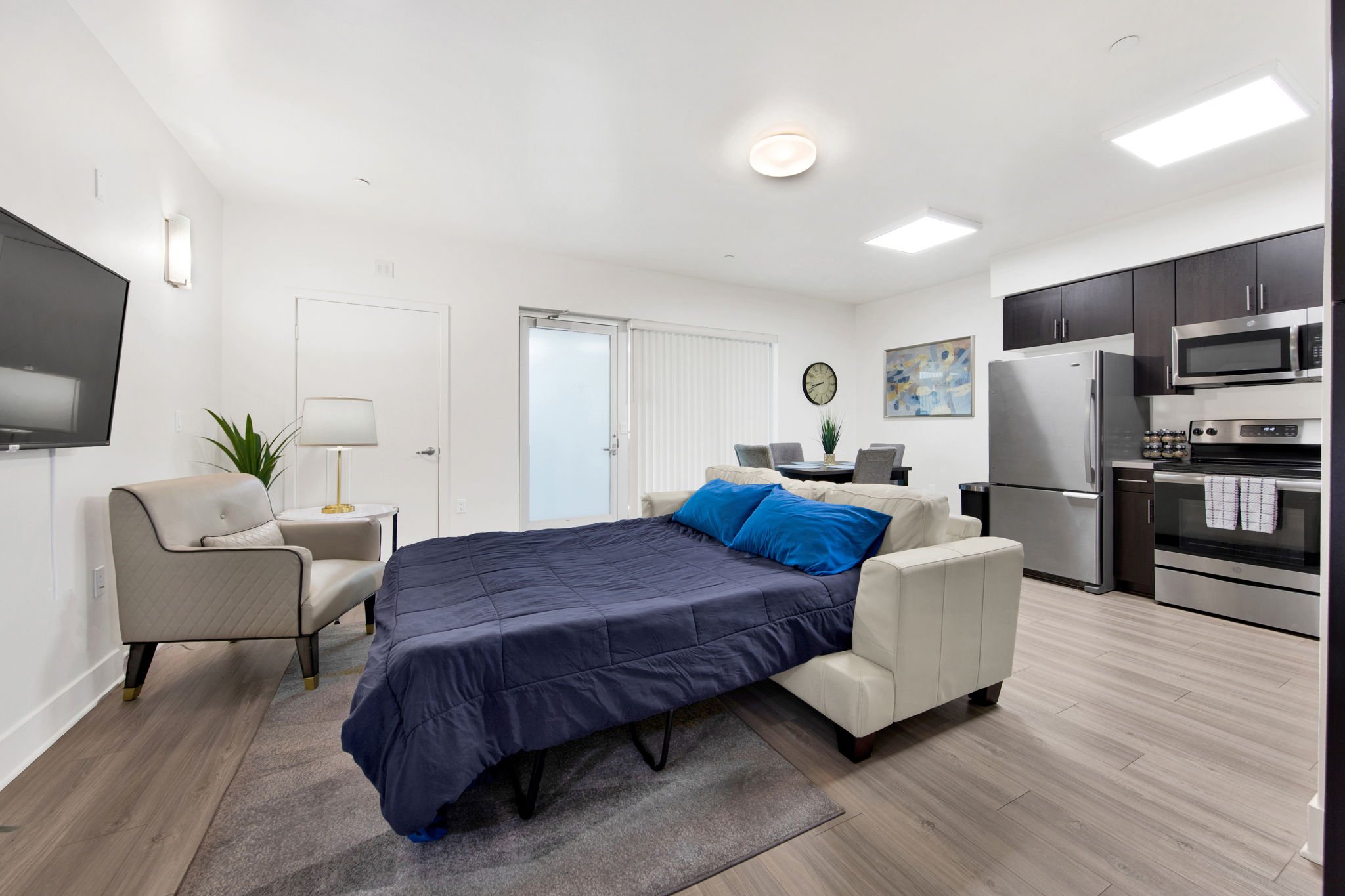 12-web-or-mls-20250325-01-521WColoradoSt-Glendale,CA_012.jpg