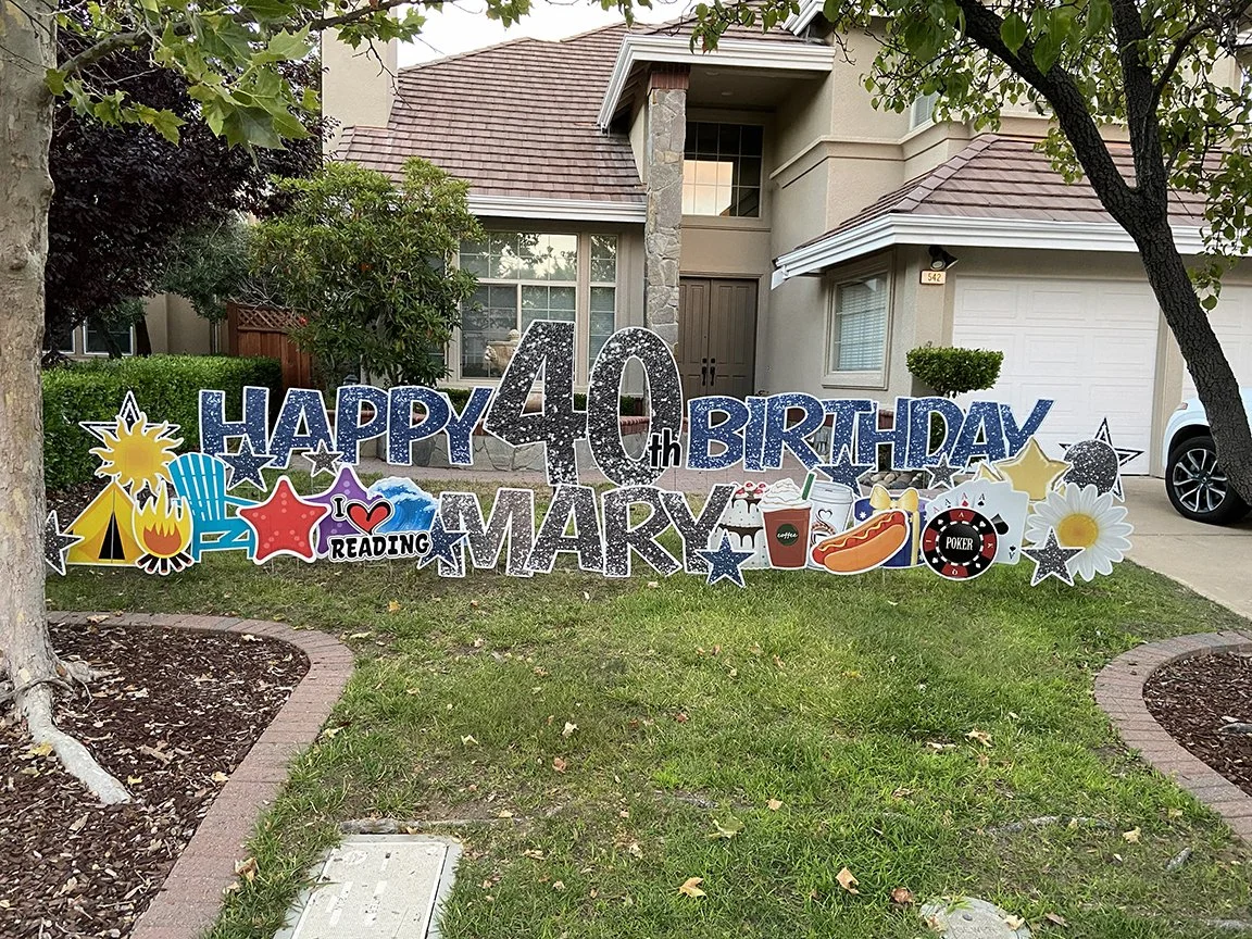 Happy 40th Birthday, Mary! Our Mega 40 made this milestone celebration extra special for Mary! Ready to celebrate BIG? Message us to book your custom yard card! 

#HappyBirthday #YardCards #CelebrateBig #BirthdayFun