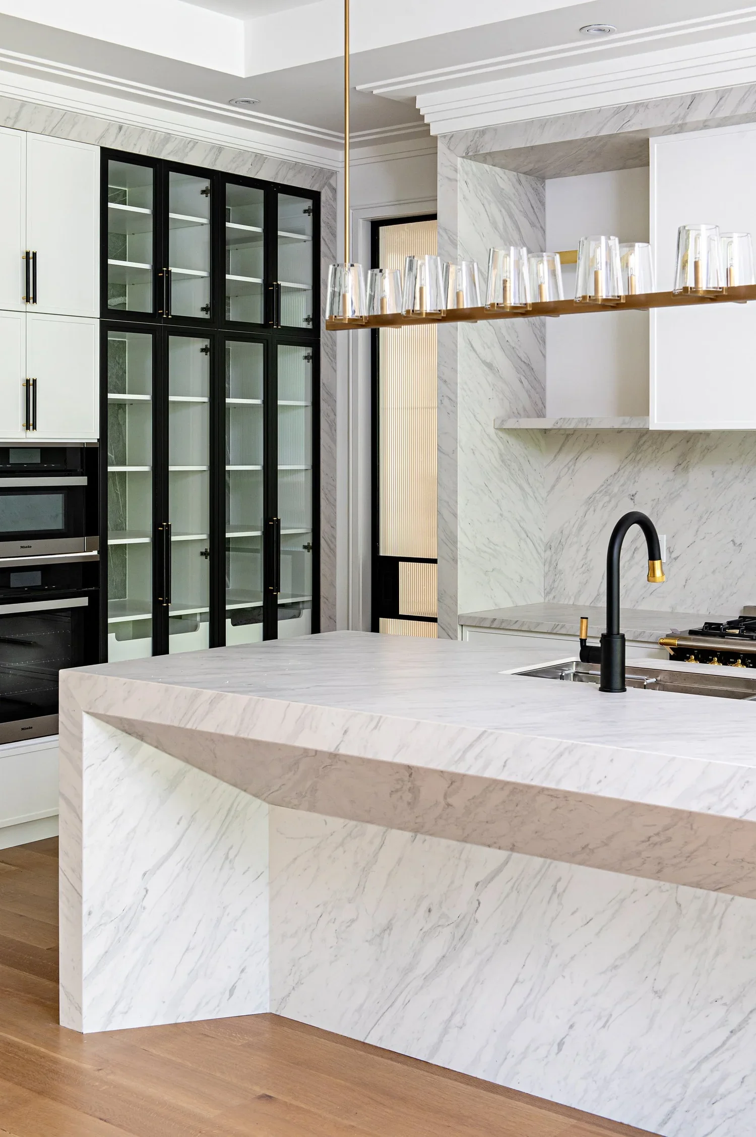 101 Dunloe Kitchen by Parviz Kitchens Toronto 2.webp