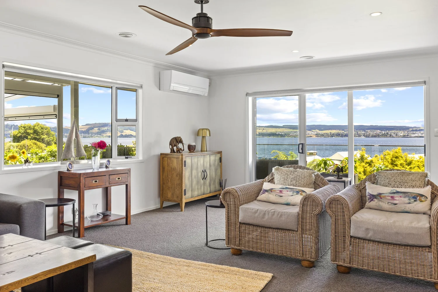 358 Lake Terrace, Two Mile Bay