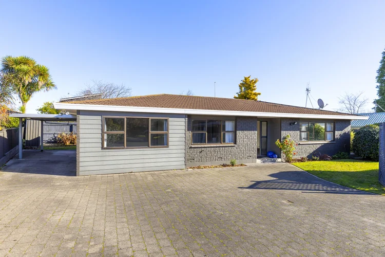 2/7 Kathleen Place