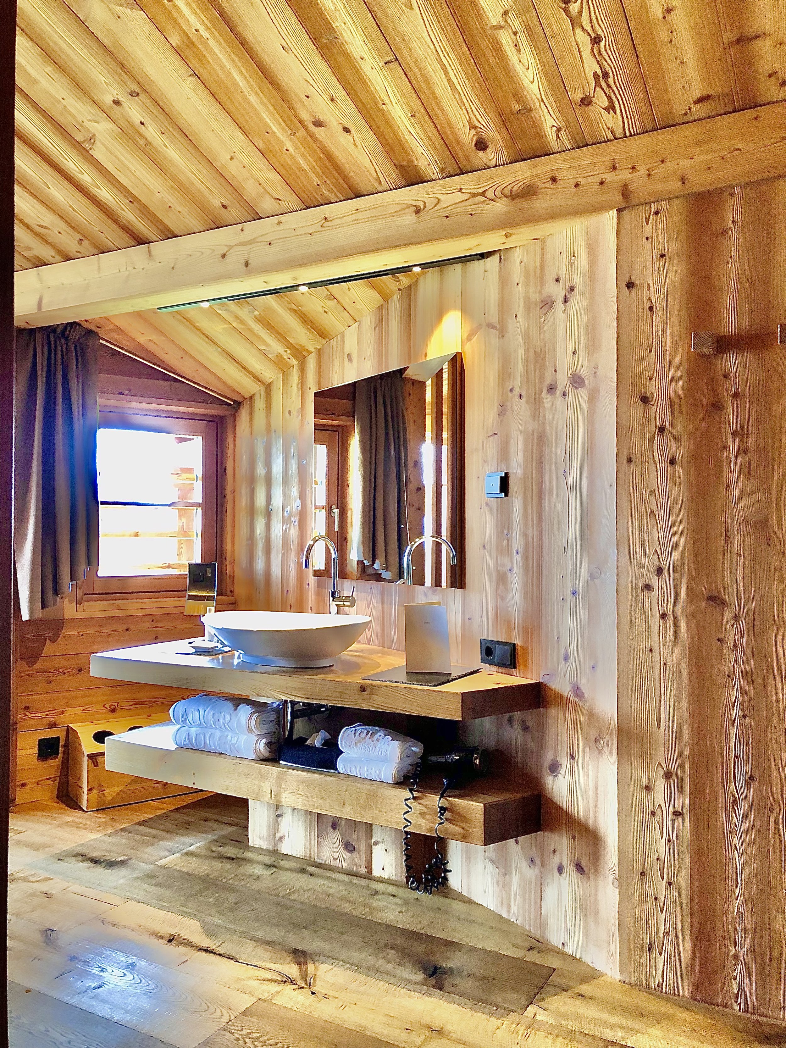 Adler Chalet Bathroom (2nd Floor)