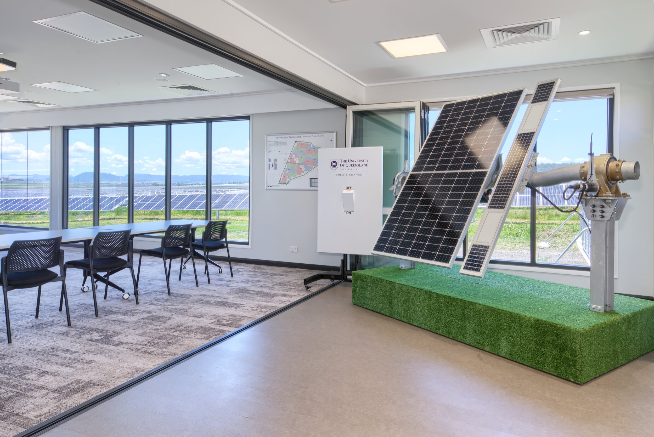 Warwick Solar Farm IMG0024_r.jpg