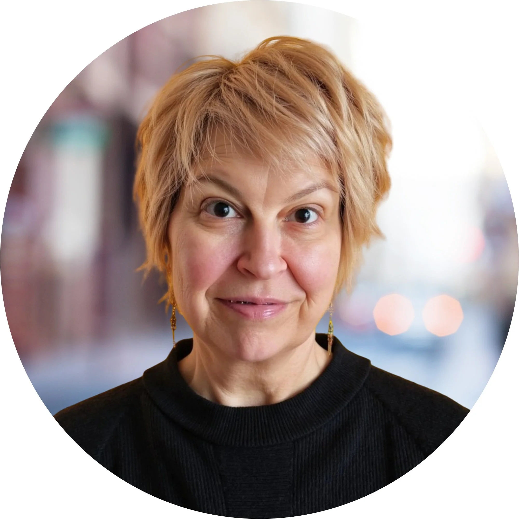 D_Cynthia _Default_Circle Crop - Street_Headshot.jpeg