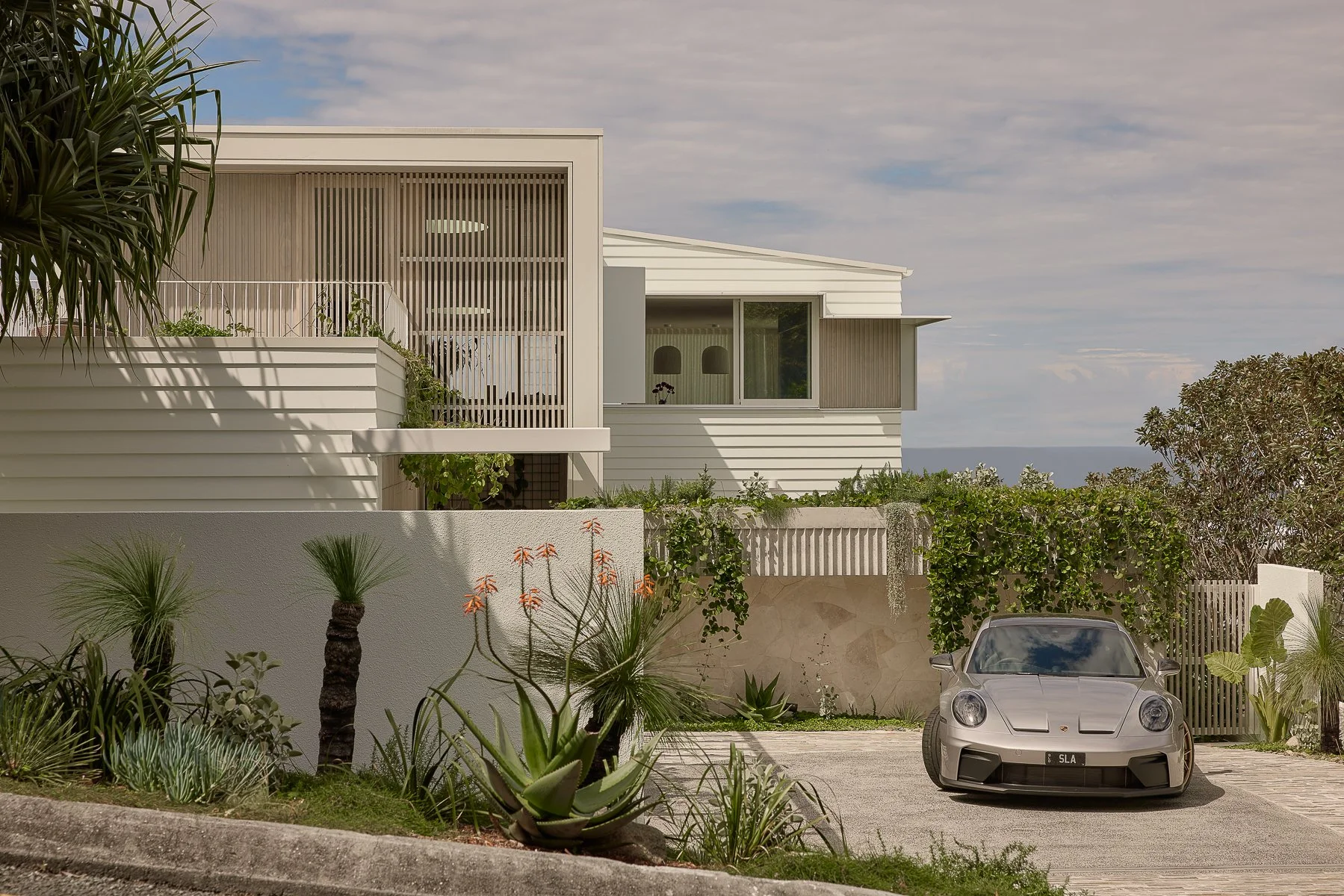THE AUSTRALIAN DESIGN THAT CHANGED THE ARCHITECTURAL AWNING