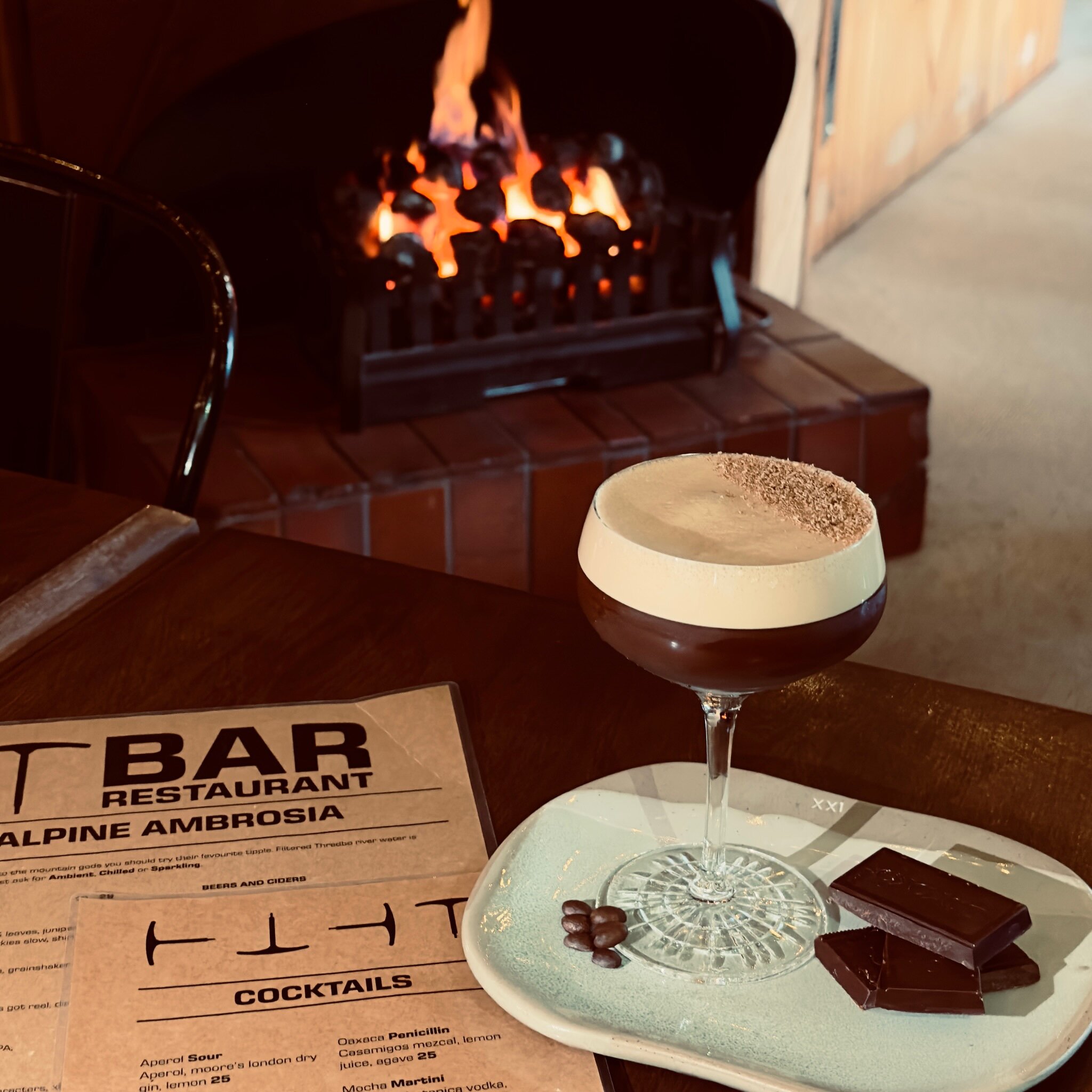 Apr&egrave;s Now @T Bar Restaurant. #MochaMartini

Cocktails served from Midday till Late, 7 Days.

#paradiseofthemountain #apr&egrave;s #apres #apresski #thredbo