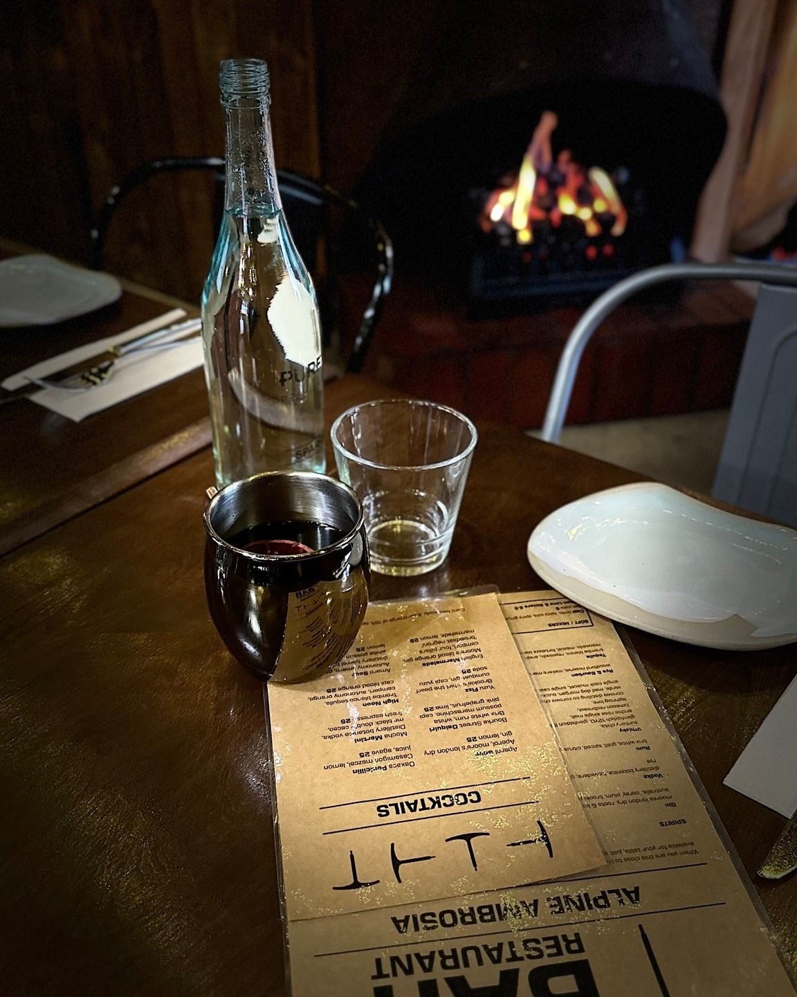 All Apr&egrave;s, no ski #hotmulledwine by the fire

Paradise of the Mountain open for Apr&egrave;s from Midday till Late. 

 #apres #thredbo #apresski #apr&egrave;s #paradiseofthemountain &mdash; at T Bar Restaurant