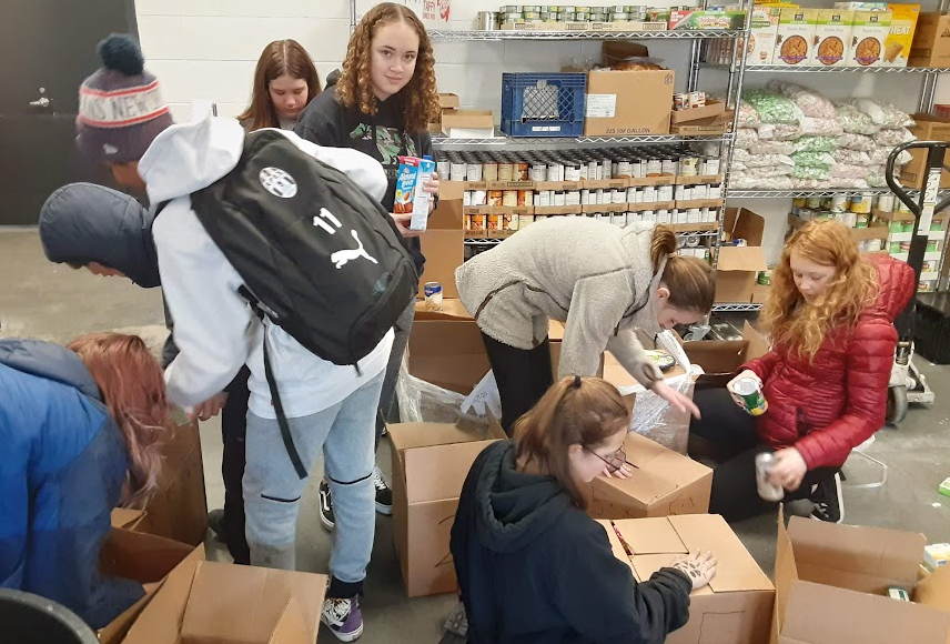 community-service-food-bank-delivering-food-families-salt-lake-city