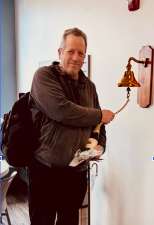 firefighter-michael-rings-the-bell-end-of-cancer-treatment